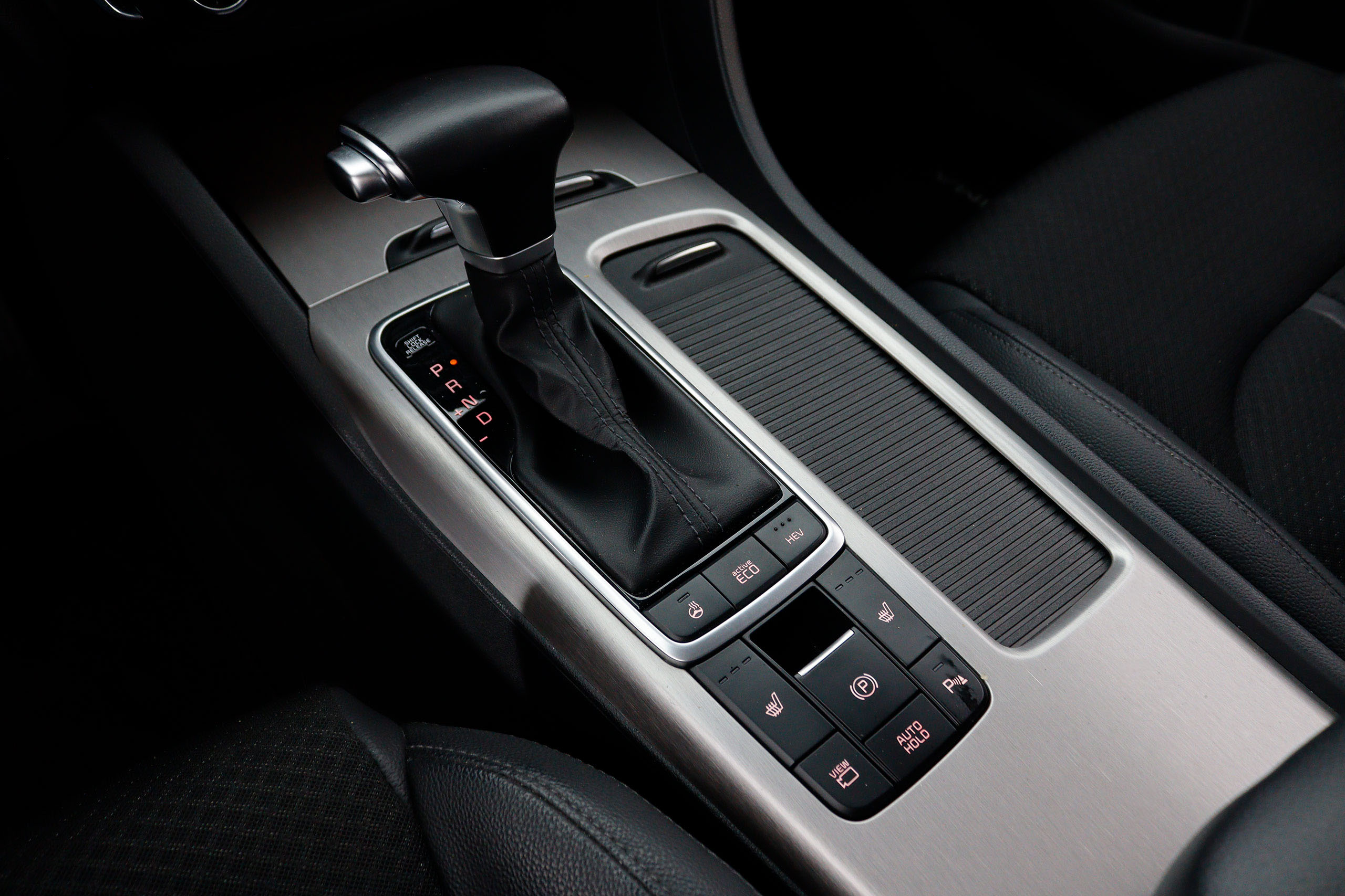 Kia Optima 2.0 GDI Hibrido Enchufable 205cv Auto 4P foto 21