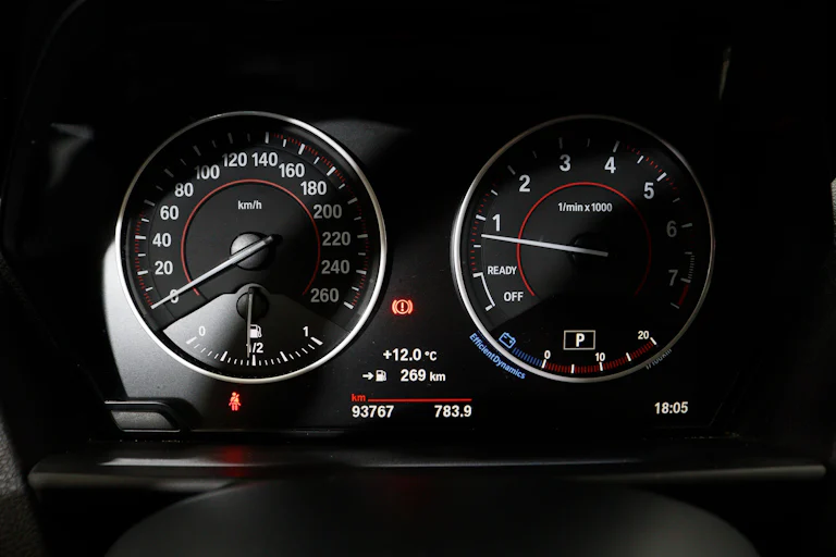 BMW 120 120I M-Sport 177cv Auto 3P S/S # NAVY, CUERO, TECHO ELECTRICO, FAROS LED foto 17