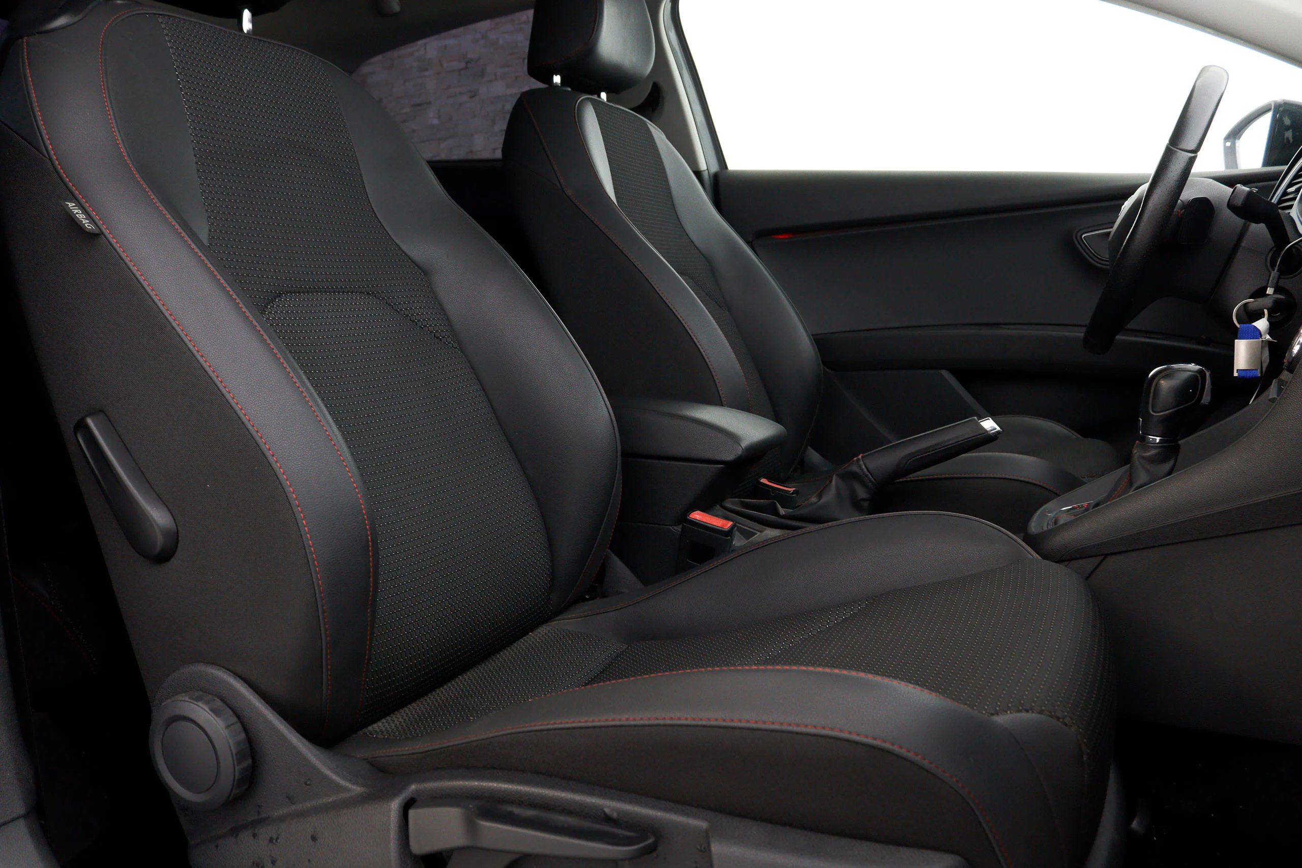 Seat Leon 2.0 TDI SC FR 150cv DSG 3P S/S # NAVY, FAROS LED - Foto 23