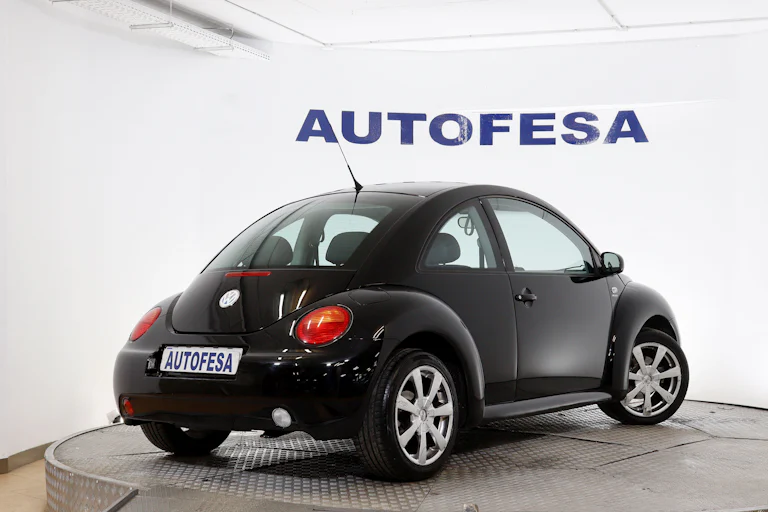 Volkswagen New Beetle 2.0 115cv 3P # CUERO foto 6