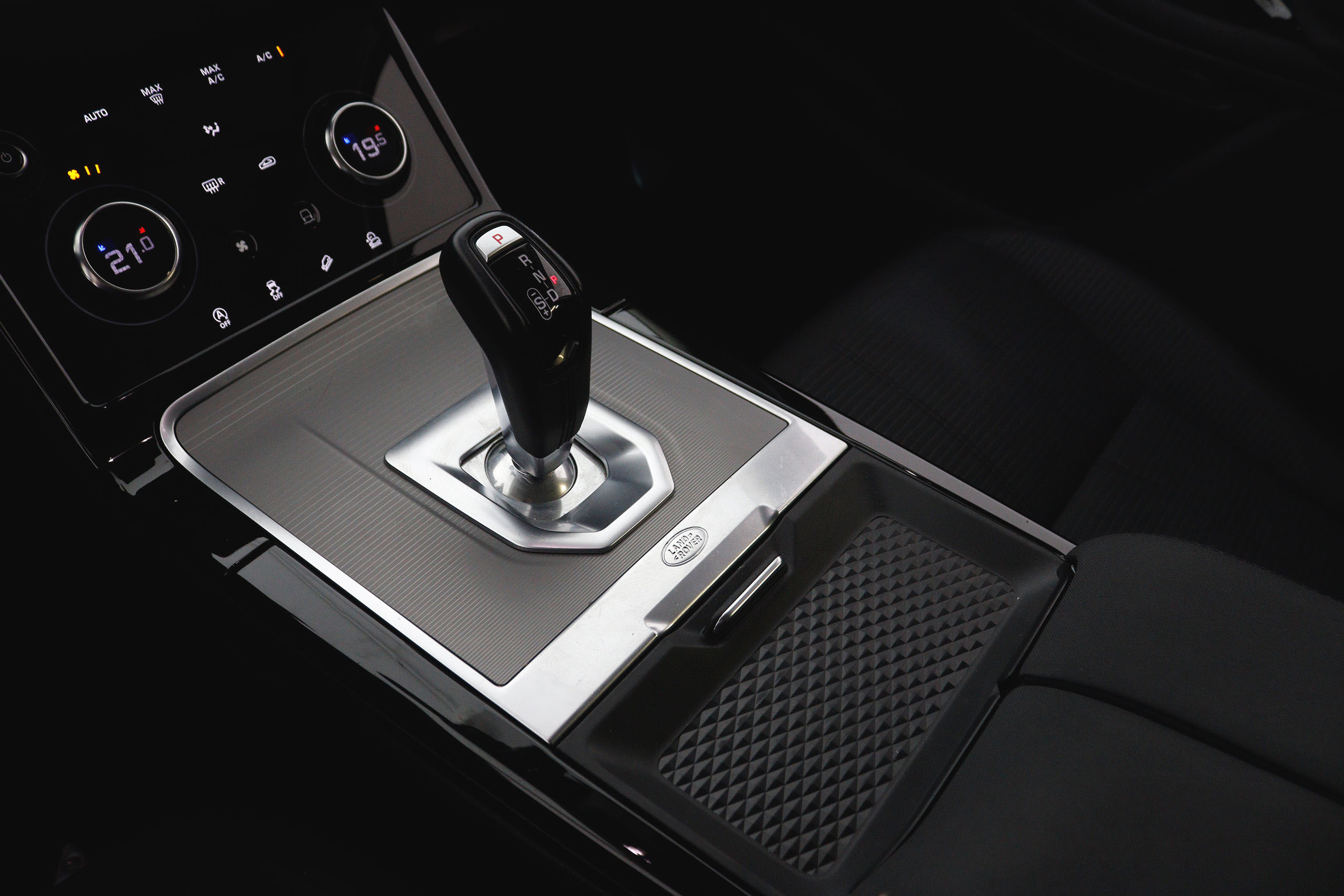 Land Rover Range Rover Evoque 2.0 P200 MHEV Micro Hibrido 4X4 200cv Auto 5P S/S # IVA DEDUCIBLE, FAROS LED, PARKTRONIC foto 20