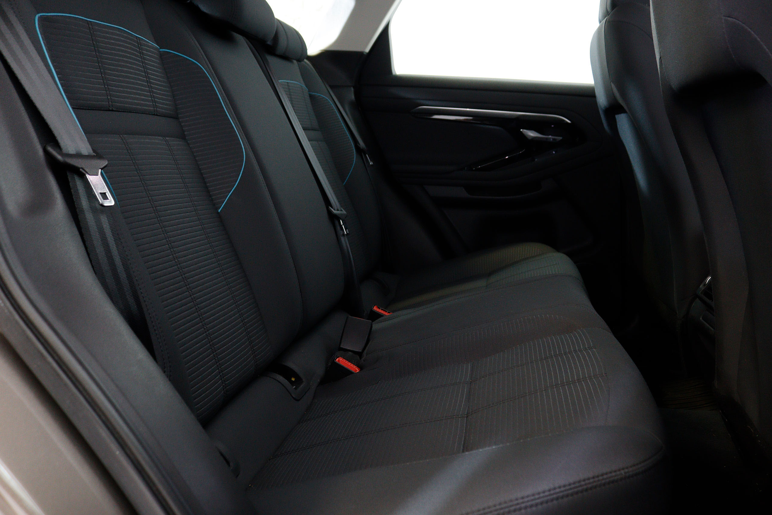 Land Rover Range Rover Evoque 2.0 P200 MHEV Micro Hibrido 4X4 200cv Auto 5P S/S # IVA DEDUCIBLE, FAROS LED, PARKTRONIC foto 23