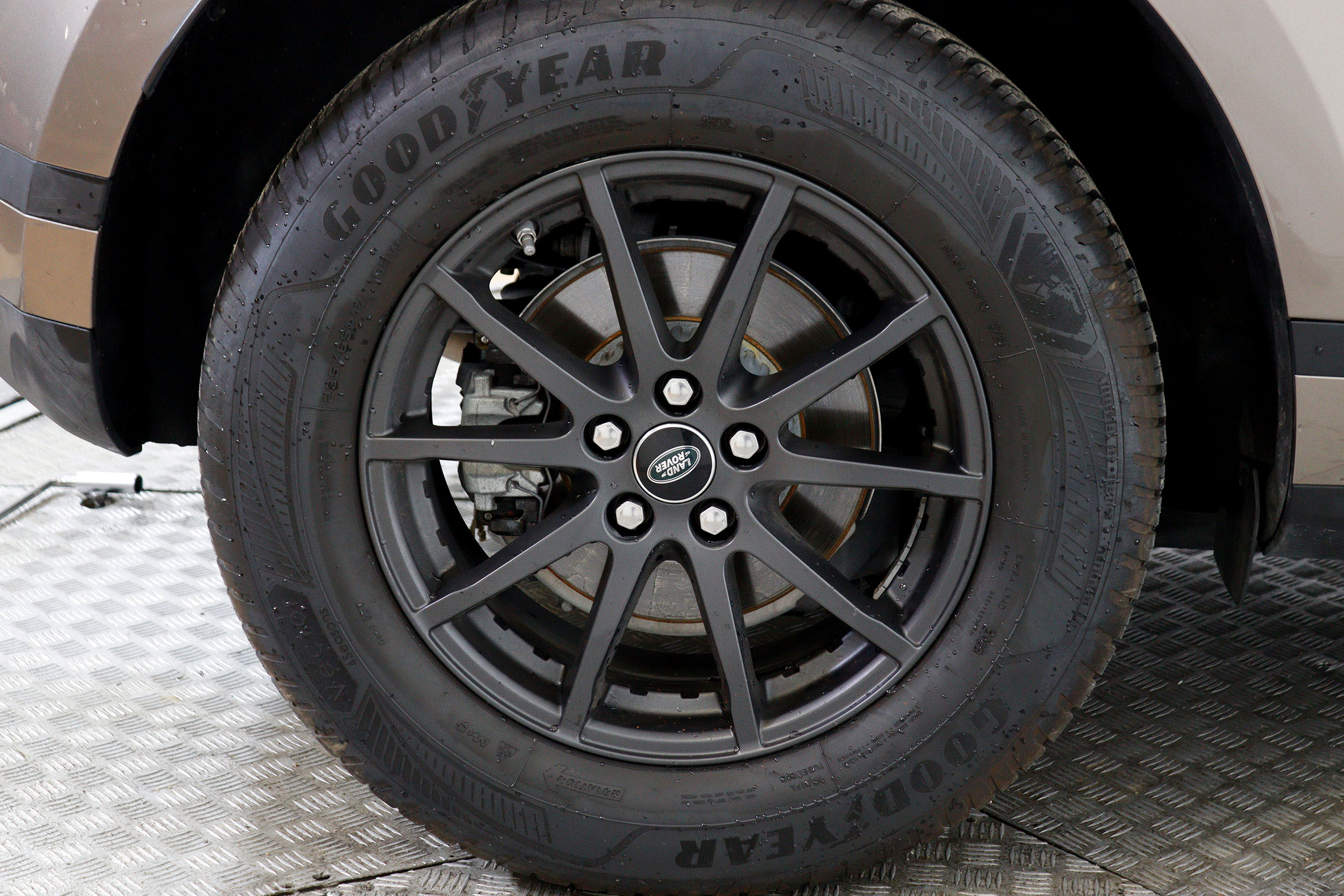 Land Rover Range Rover Evoque 2.0 P200 MHEV Micro Hibrido 4X4 200cv Auto 5P S/S # IVA DEDUCIBLE, FAROS LED, PARKTRONIC foto 24