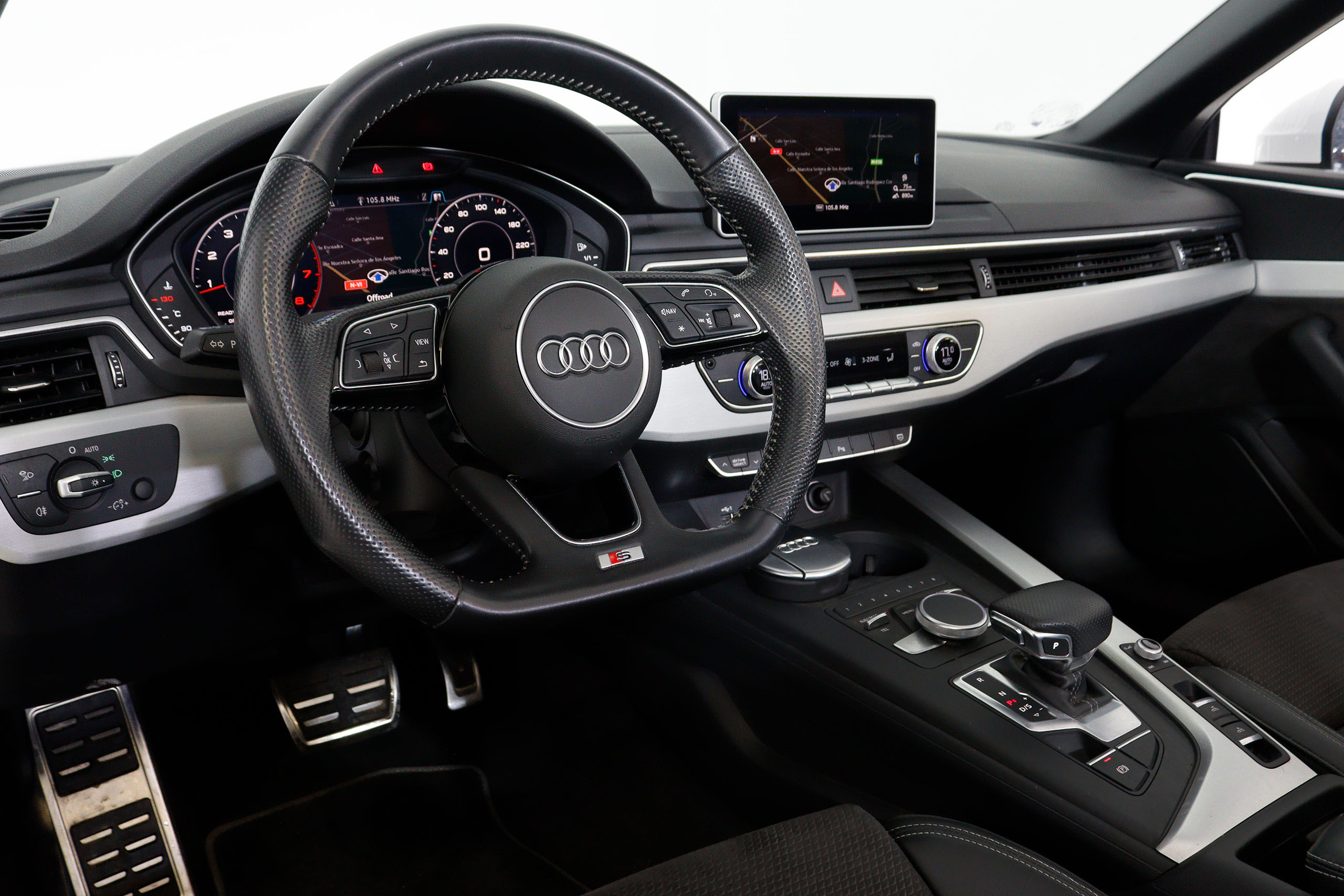 Audi A5 Cabrio 2.0 TFSI MHEV 190cv S-Tronic S-Line 2P S/S # NAVY, FAROS LED, PARKTRONIC foto 18