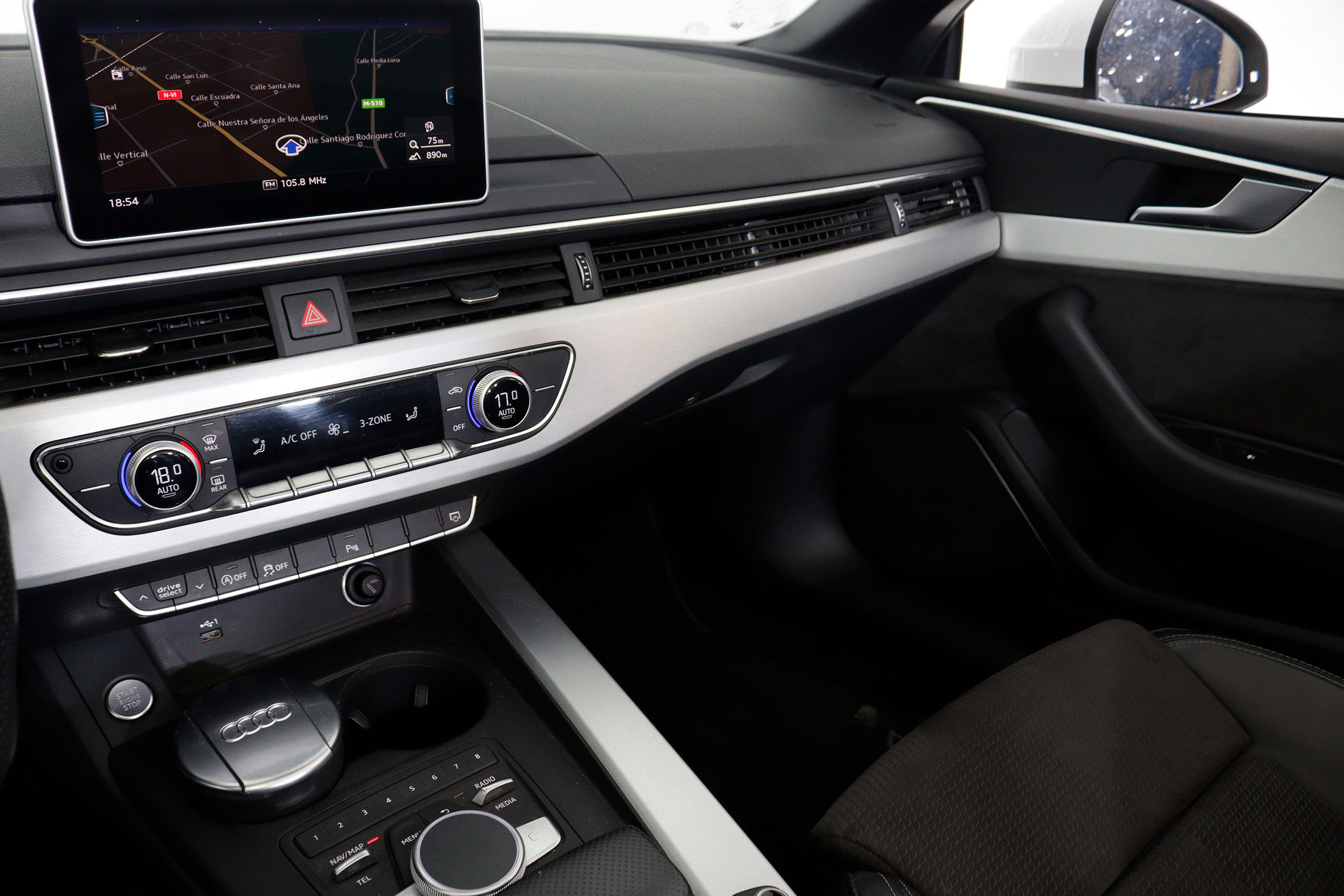 Audi A5 Cabrio 2.0 TFSI MHEV 190cv S-Tronic S-Line 2P S/S # NAVY, FAROS LED, PARKTRONIC foto 22