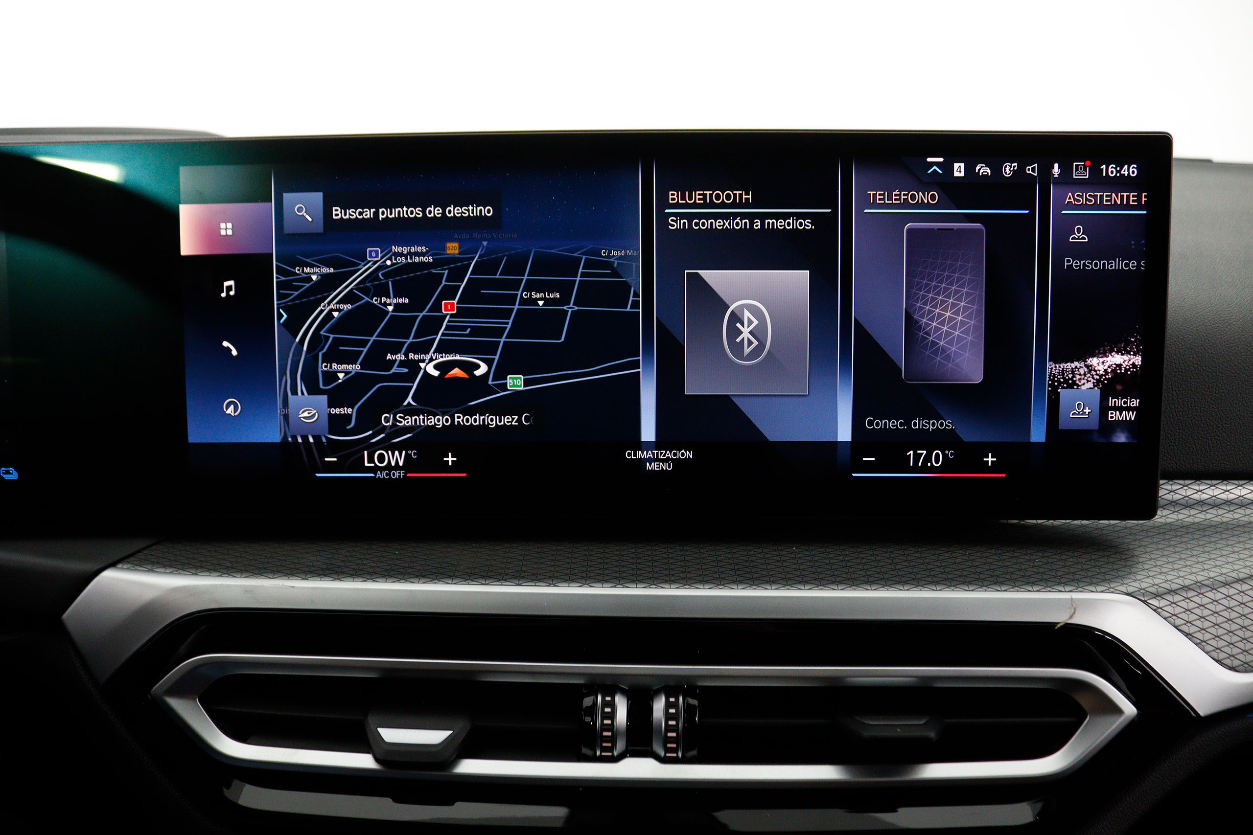 BMW 320 SERIE 3 320e Touring M-Sport Auto Hibrido Enchufable 204cv 5P # NUEVO A ESTRENAR,GARANTIA FAB 01/2025,NAVY,FAROS LED foto 20