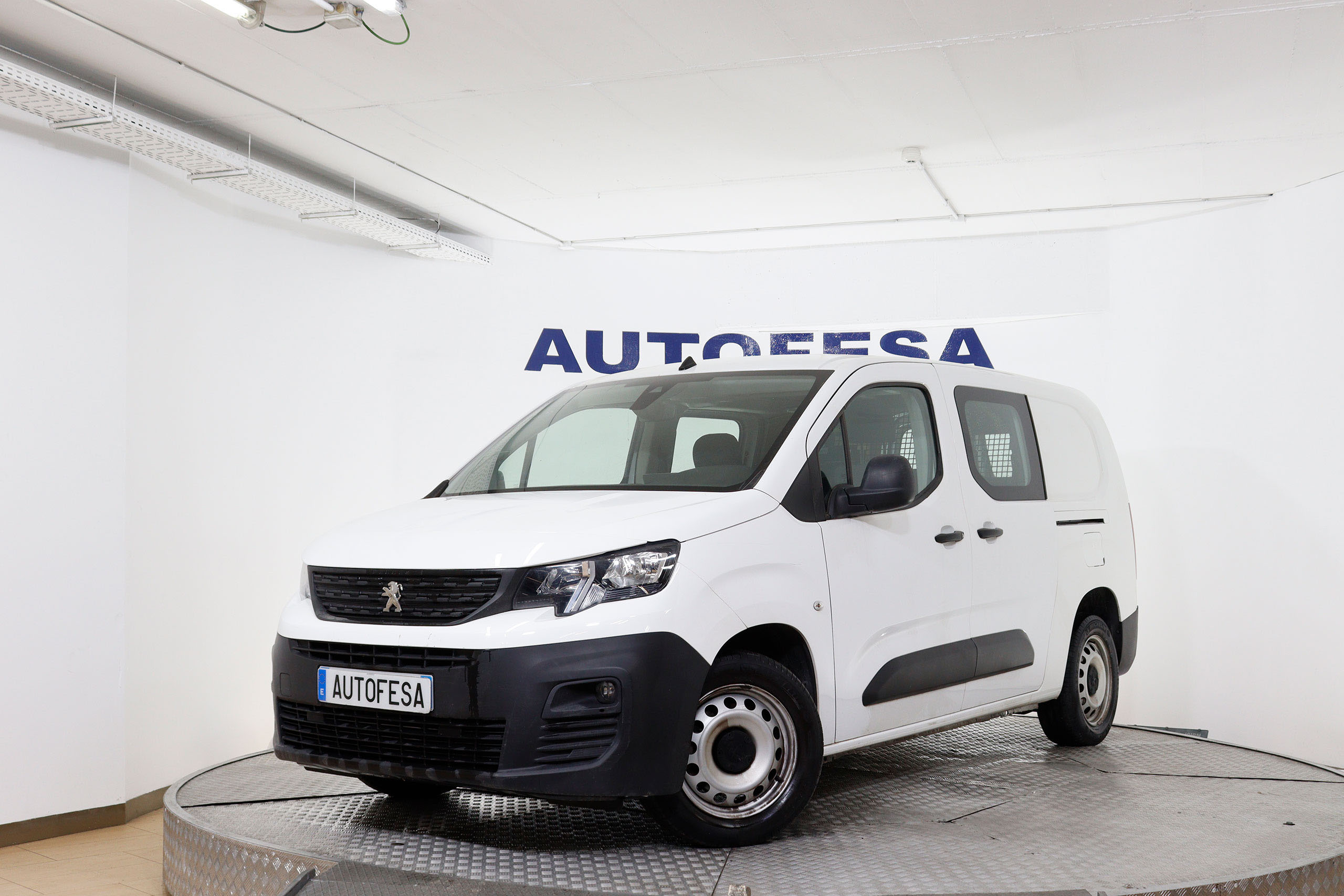Peugeot Partner Combi 1.6 HDI 100cv 5P S/S # IVA DEDUCIBLE, NAVY foto 1