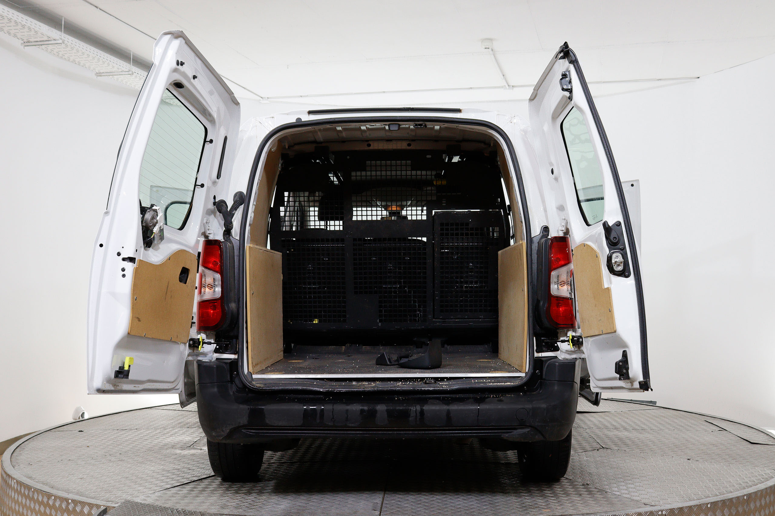 Peugeot Partner Combi 1.6 HDI 100cv 5P S/S # IVA DEDUCIBLE, NAVY foto 13