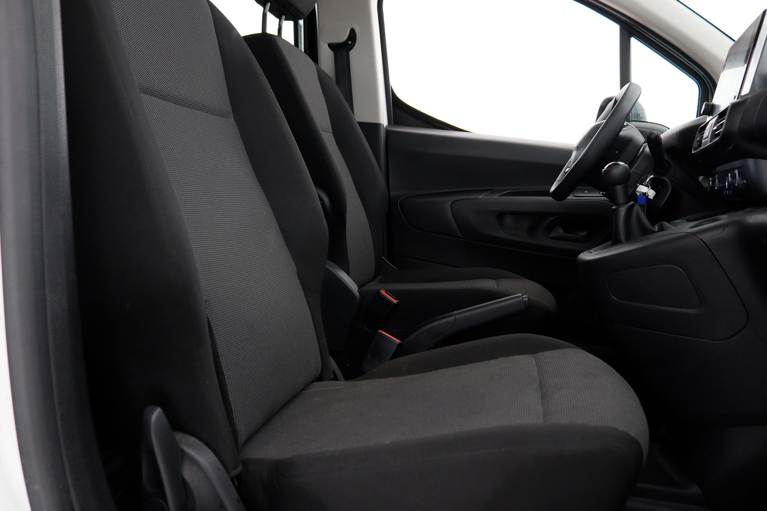 Peugeot Partner Combi 1.6 HDI 100cv 5P S/S # IVA DEDUCIBLE, NAVY foto 21