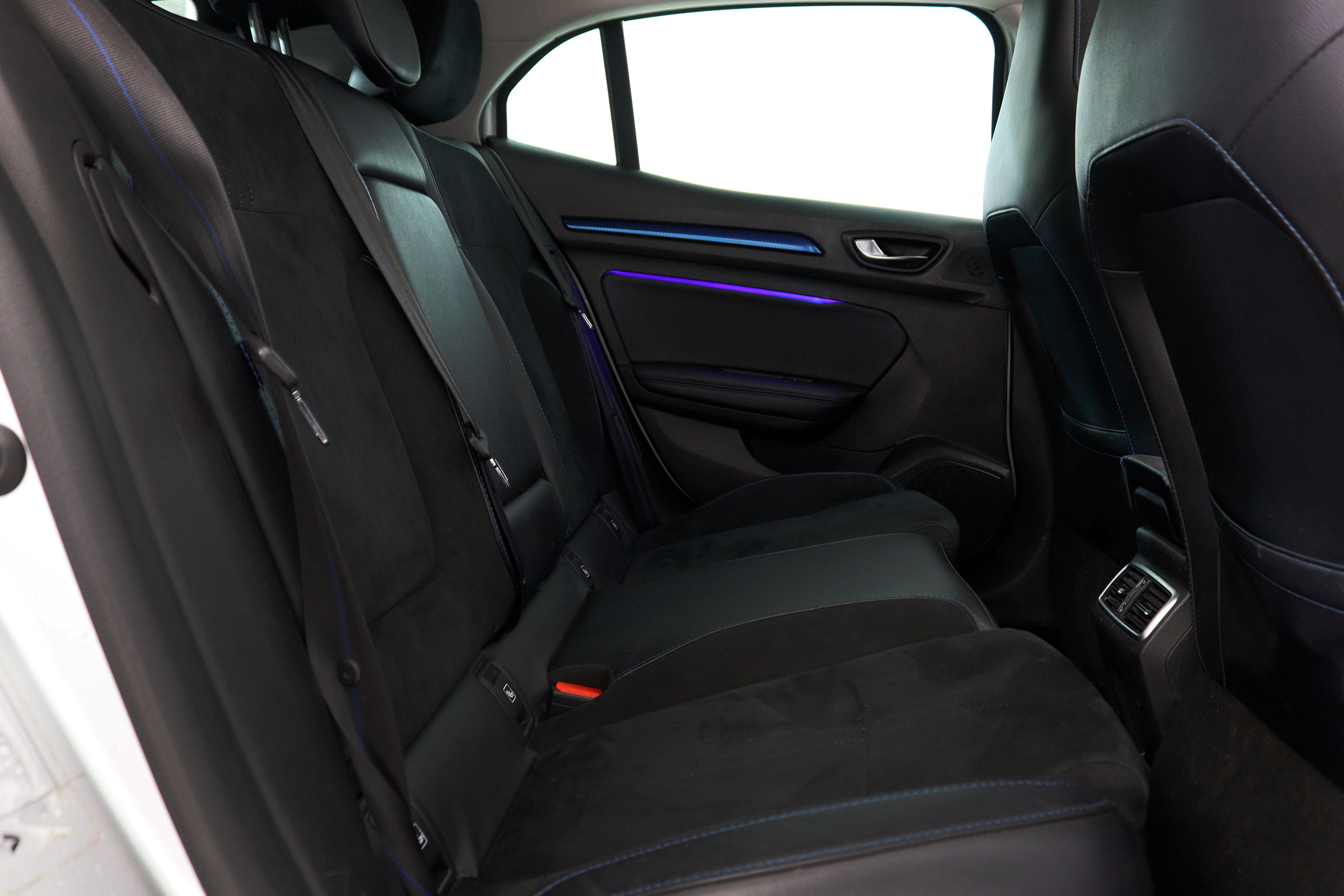 Renault Megane 1.6 DCI GT LINE 165cv Auto 5P S/S # , NAVY, TECHO ELECTRICO, FAROS LED foto 25