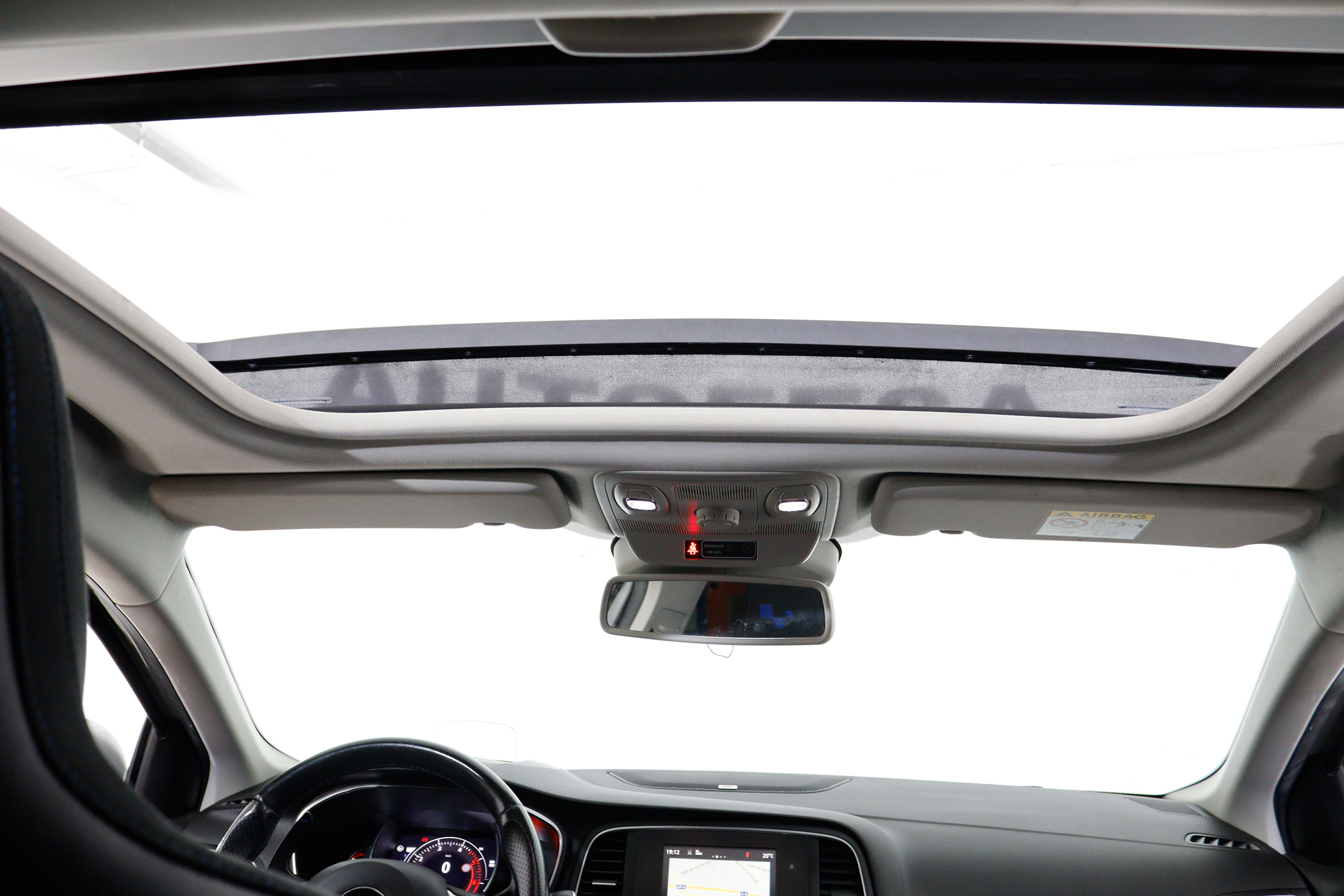 Renault Megane 1.6 DCI GT LINE 165cv Auto 5P S/S # , NAVY, TECHO ELECTRICO, FAROS LED foto 26