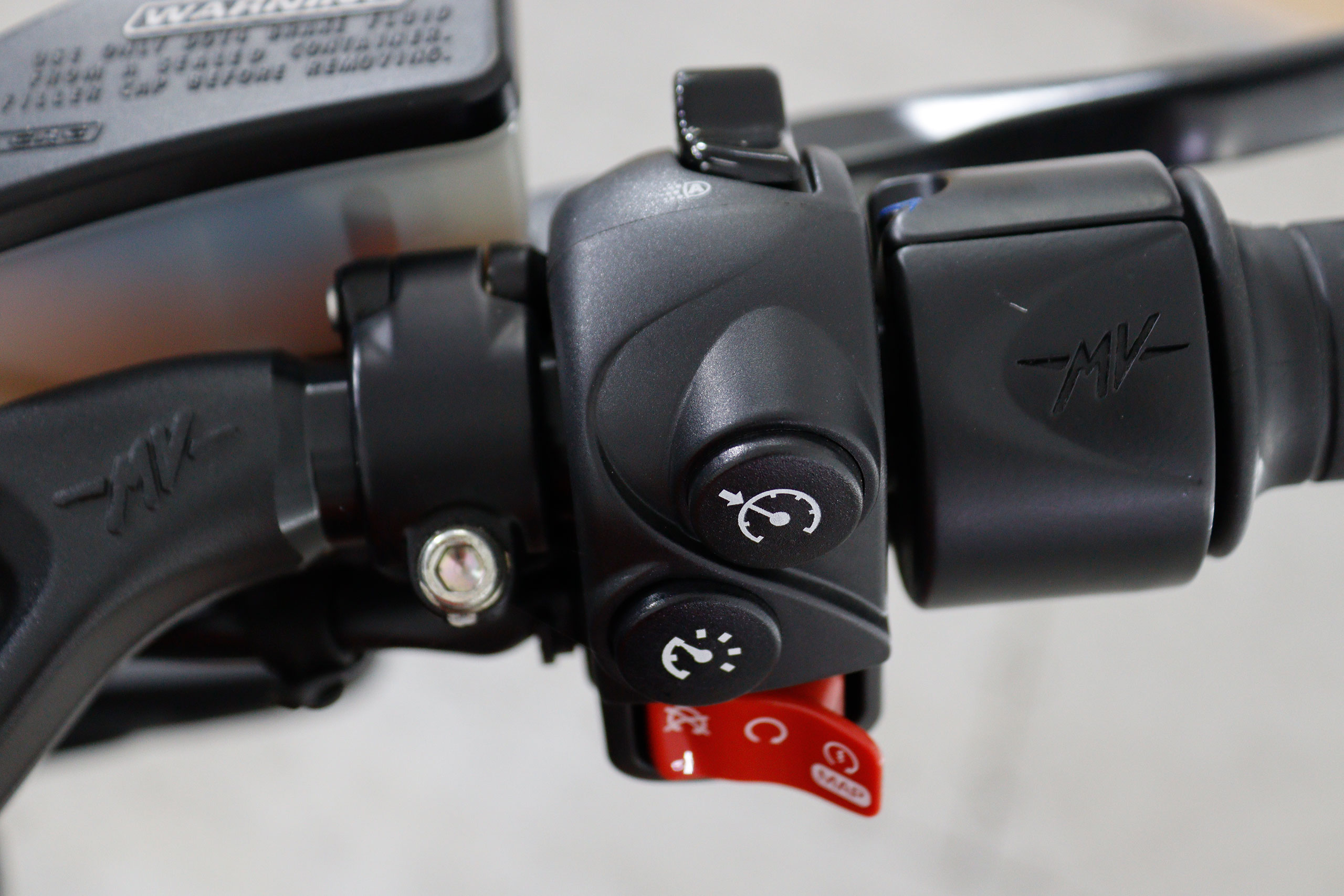 MV Dragster Dragster 800 Rosso 112cv ABS  # GARANTIA FAB 07/2025,MANTENEDOR DE BATERIA foto 17