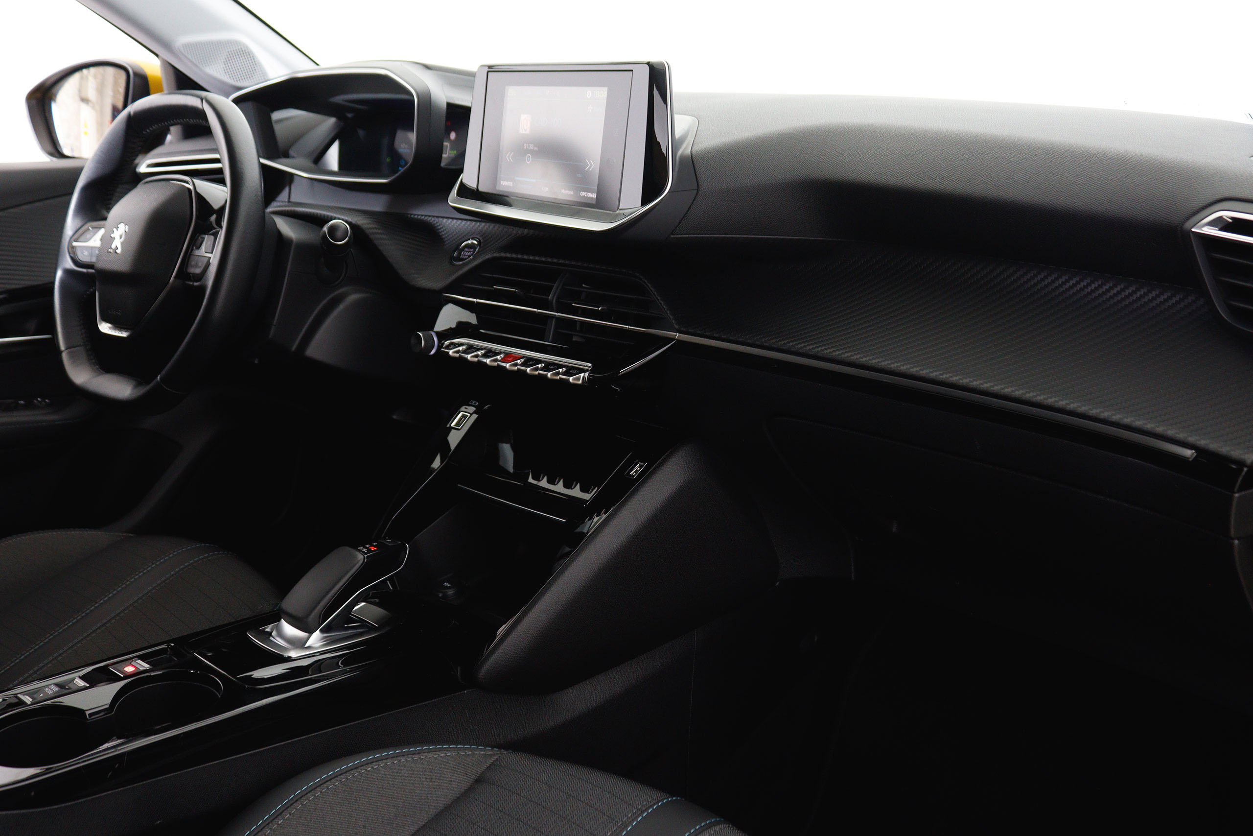 Peugeot E-208 Electrico Allure 50KW 136cv Auto 5P # FAROS LED foto 15