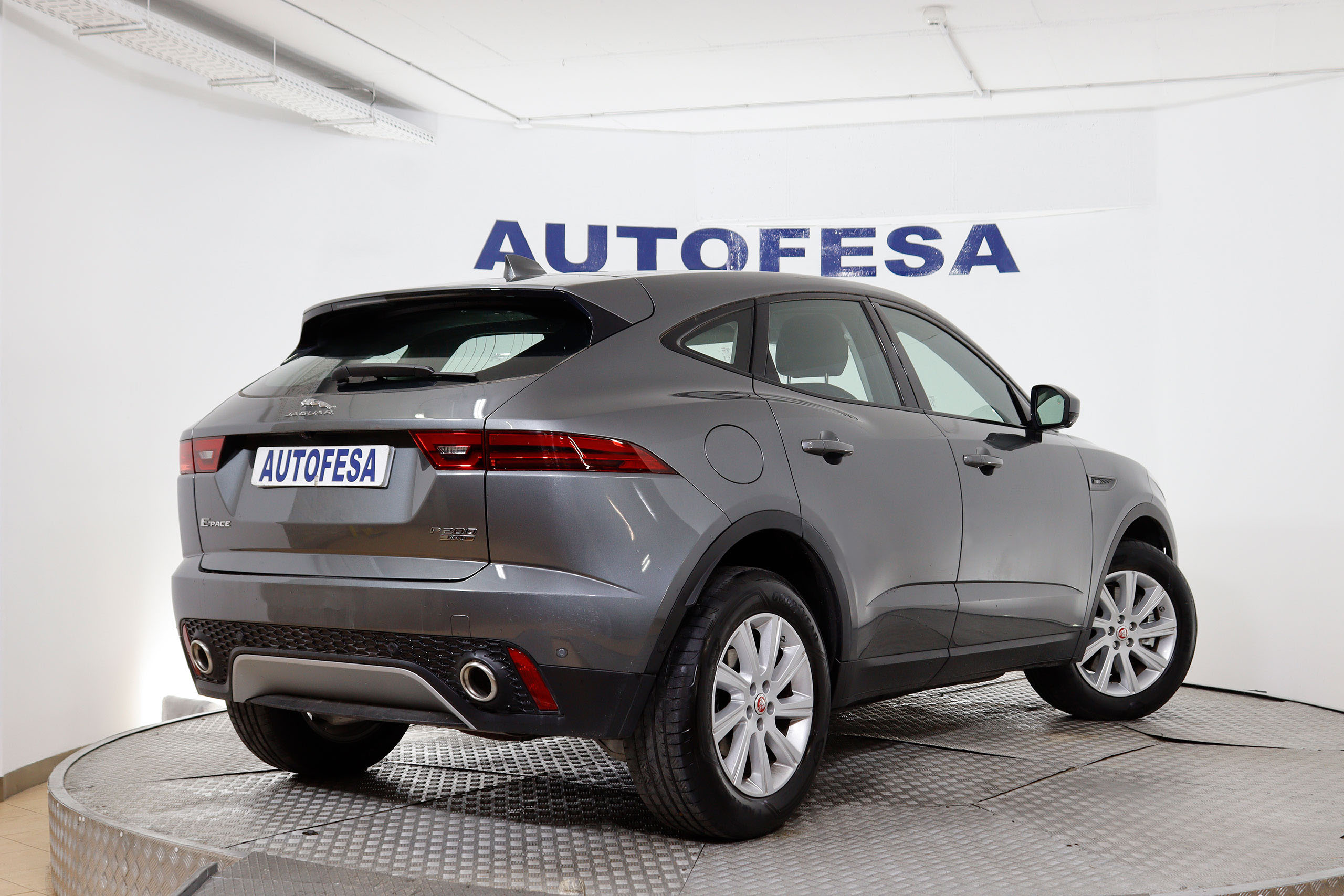 Jaguar E-pace 2.0 P 4WD 200cv Auto 5P S/S # NAVY, CUERO, FAROS LED, CAMARA 360 foto 6