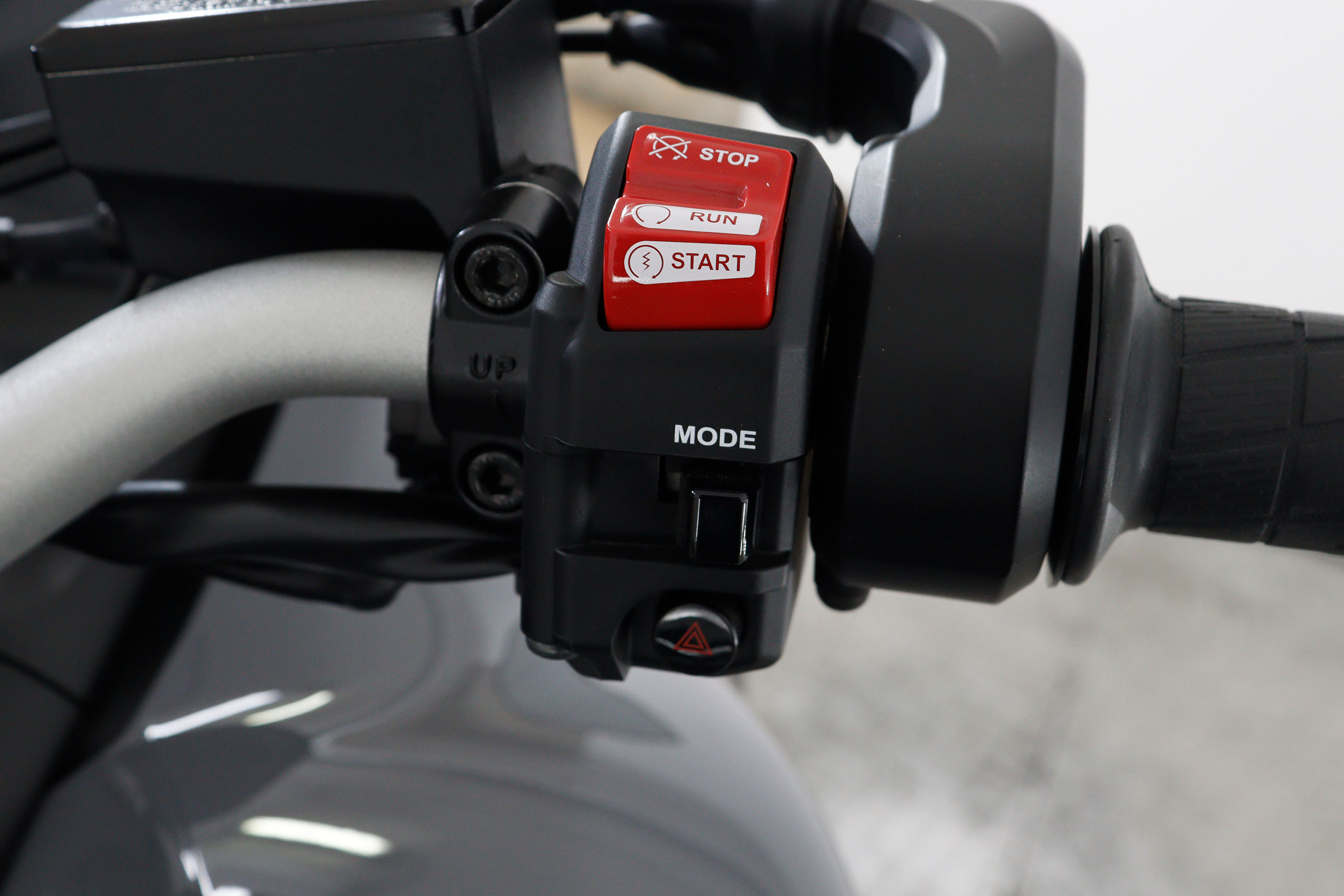 Yamaha Niken NIKEN GT 850 115cv ABS #GARANTIA FABRICA 12/2025, KIT MALETAS,RUEDAS NUEVAS foto 17