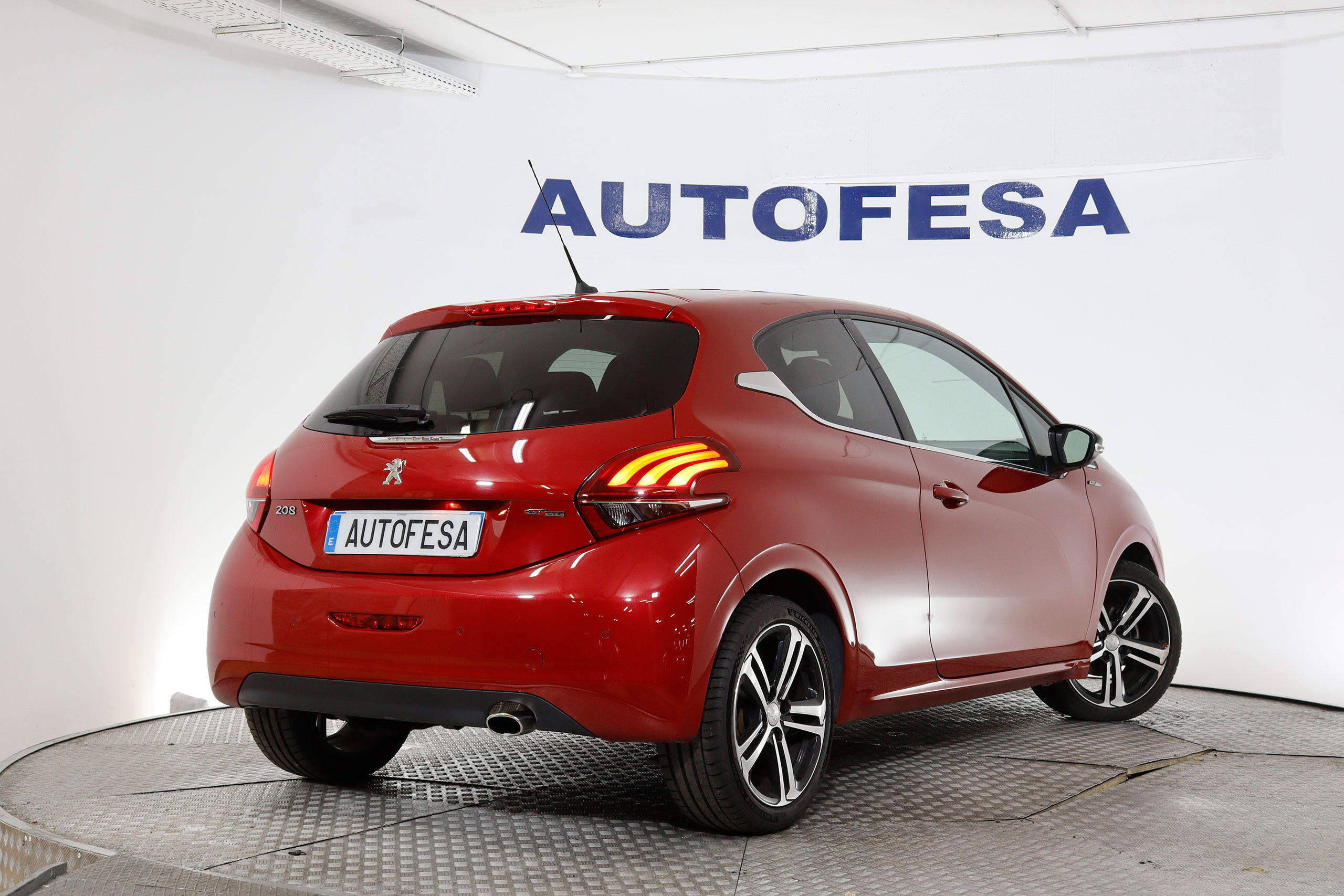 Peugeot 208 1.2 PURETECH 110cv GT LINE 3P # NAVY,PARKTRONIC foto 6