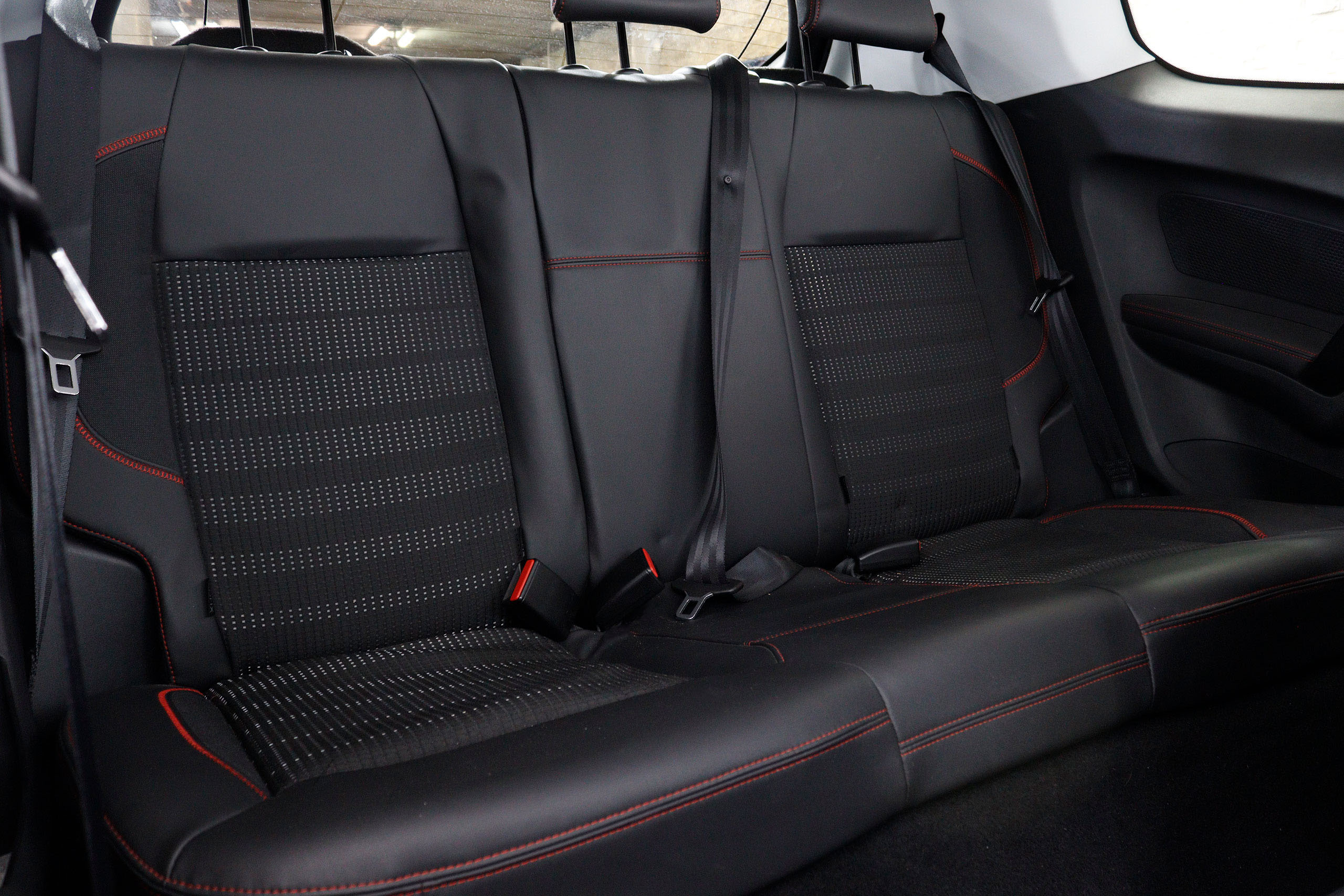 Peugeot 208 1.2 PURETECH 110cv GT LINE 3P # NAVY,PARKTRONIC foto 21