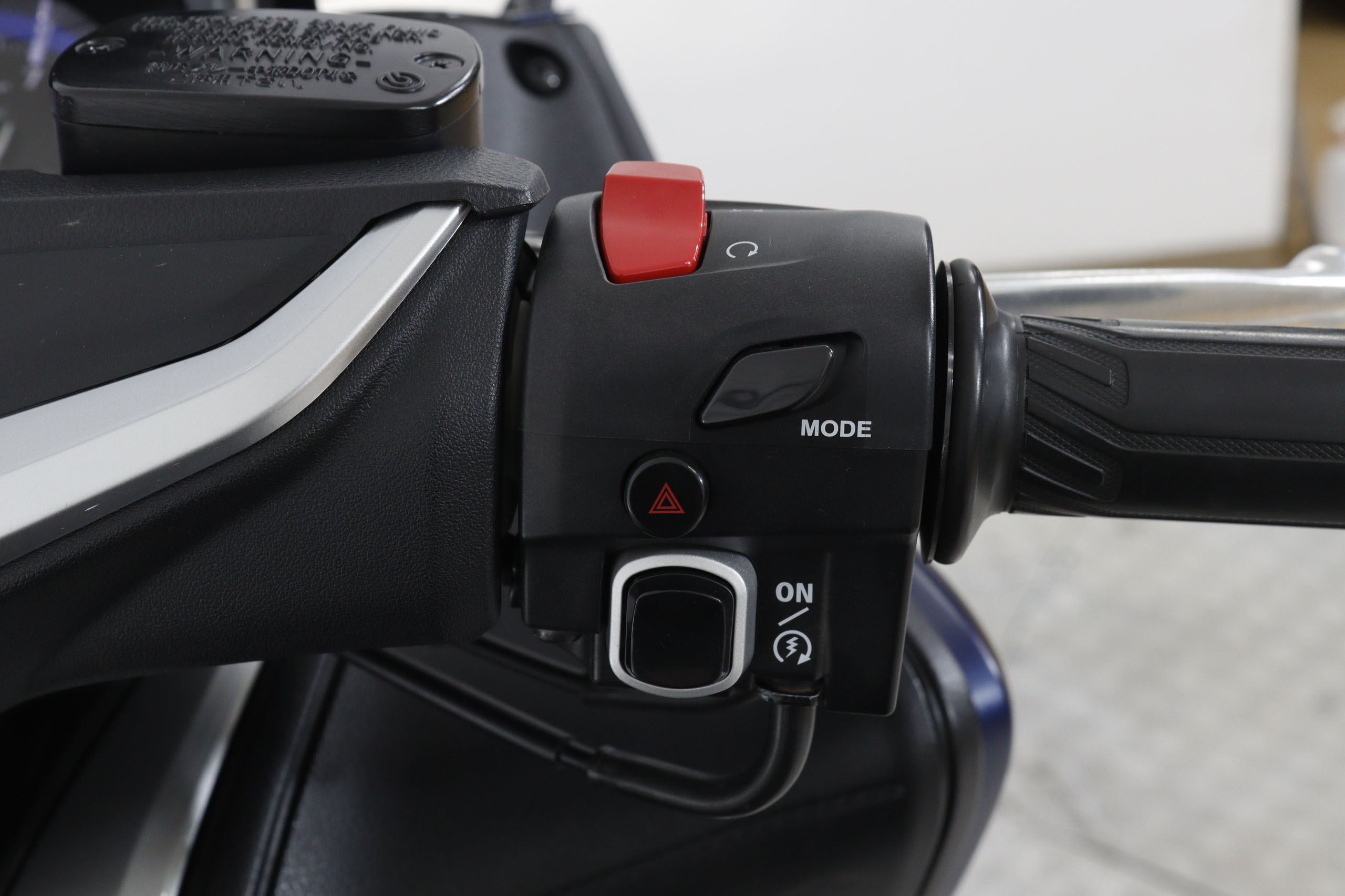 Yamaha Tmax 530 TMAX 530 DX XP530D 45cv ABS # CUPULA ELEC,PUÑOS TERMICOS,ASINETOS TERMICOS foto 23