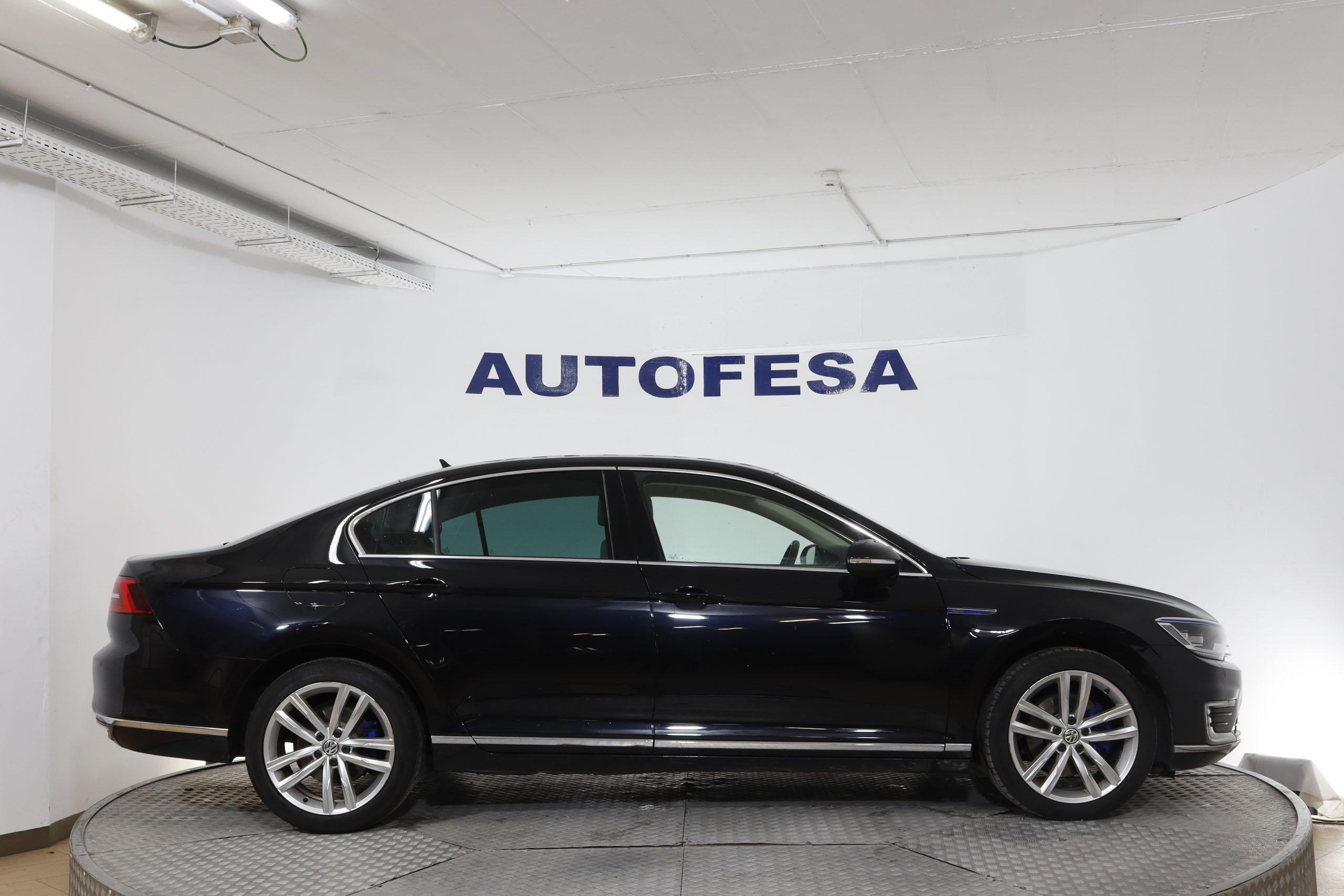 Volkswagen Passat 1.4 TSI GTE Hibrido Enchufable Auto 218cv 4P # IVA DEDUCIBLE,NAVY,FAROS LED, foto 10