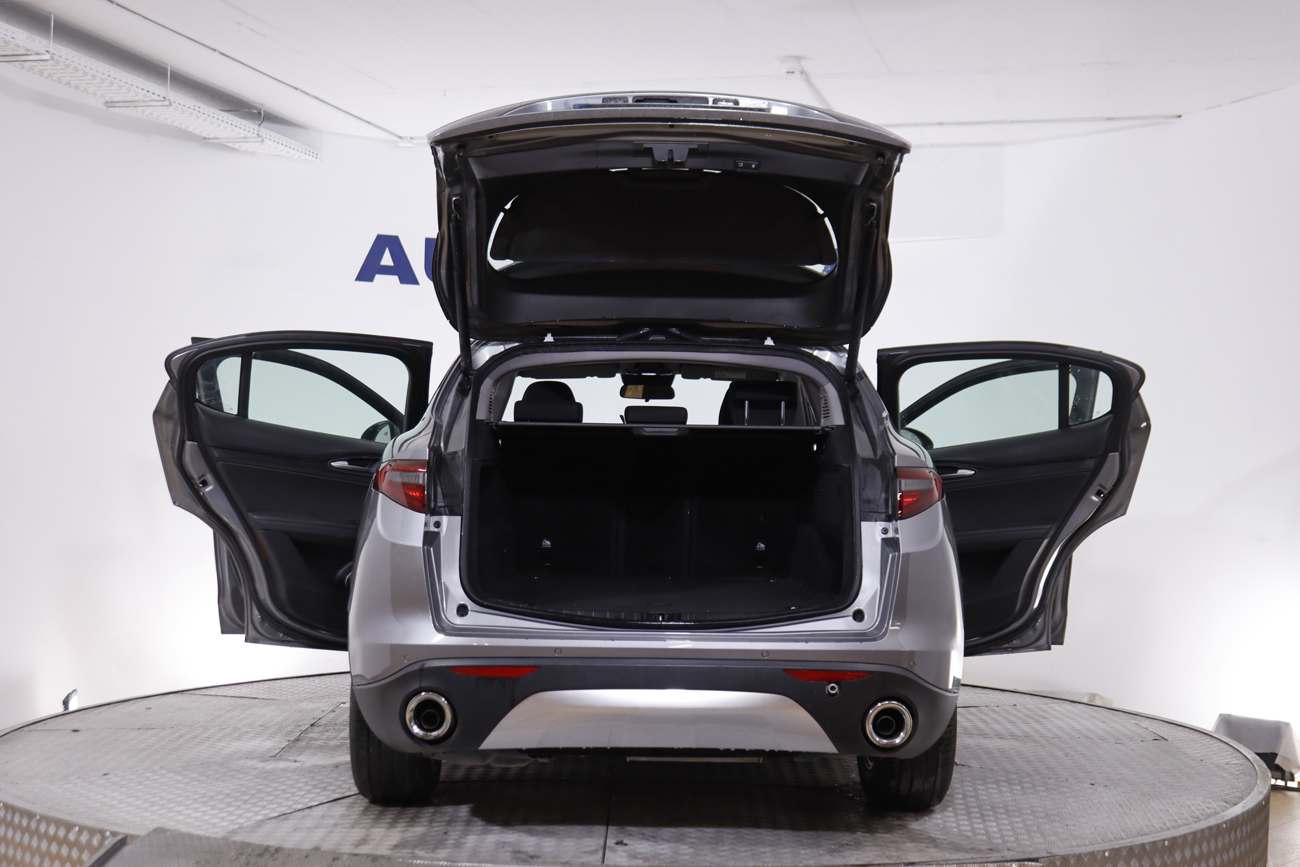 Alfa Romeo Stelvio 2.2 DIESEL AUTO RWD 163cv 5P #NAVY foto 13