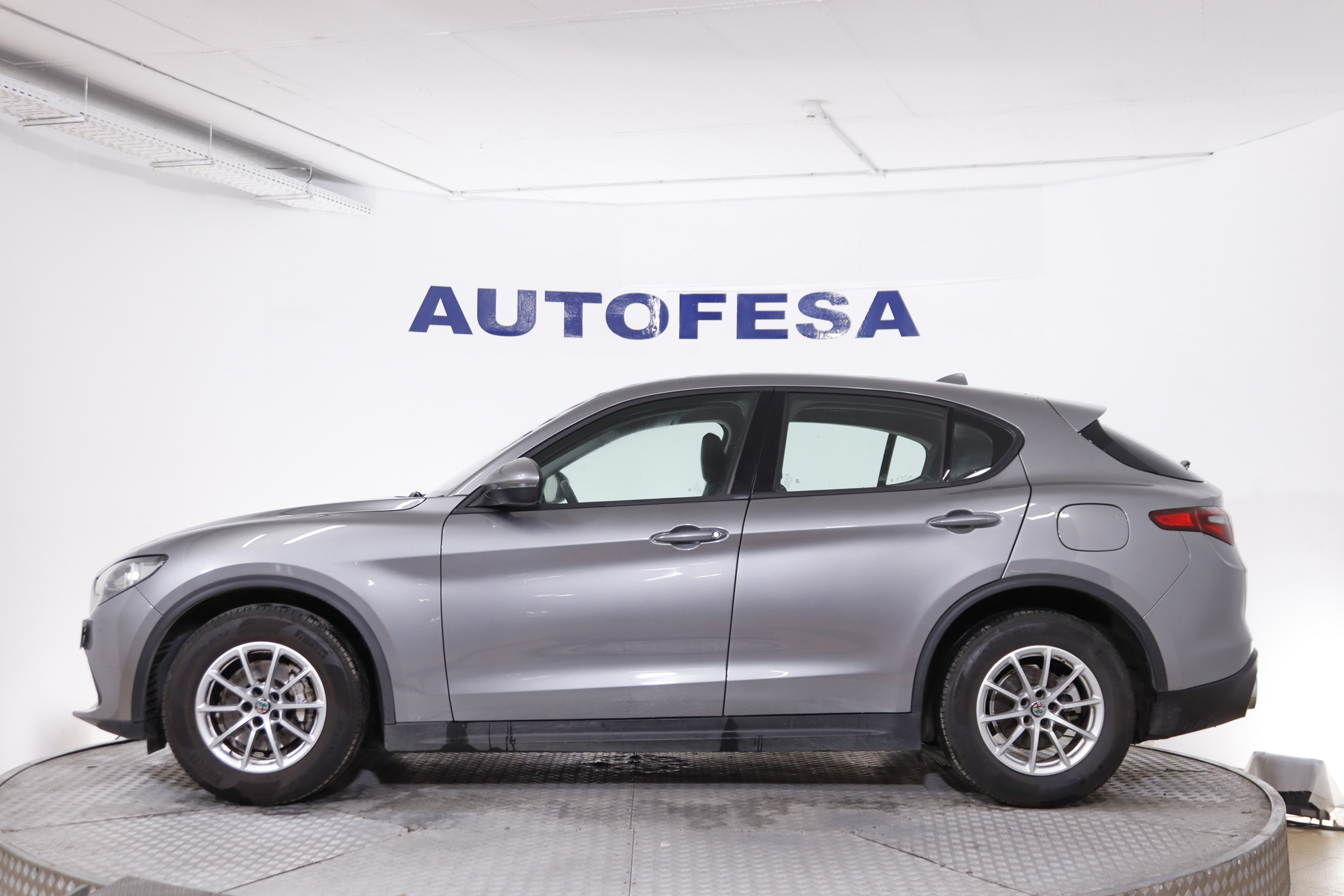 Alfa Romeo Stelvio 2.2 DIESEL AUTO RWD 163cv 5P #NAVY foto 5