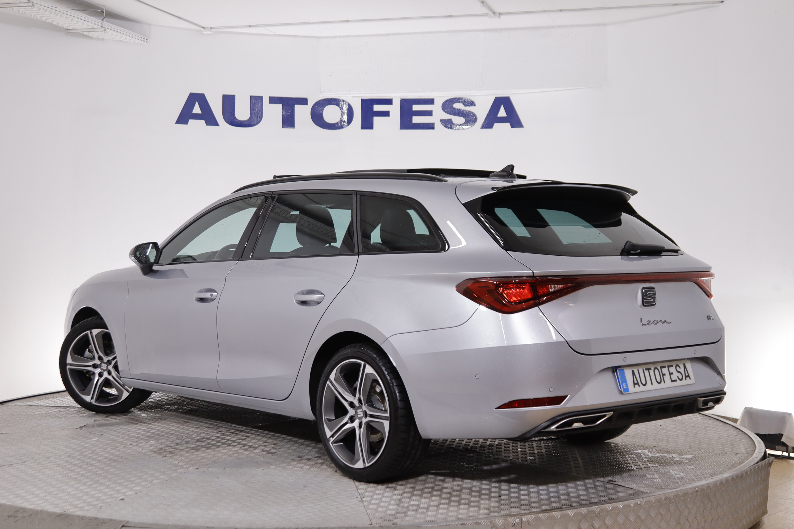 Seat Leon 1.5 TSI SPORT TOURER FR GOL L 150cv 5P # TECHO ELEC PANORAMICO, NAVY foto 6