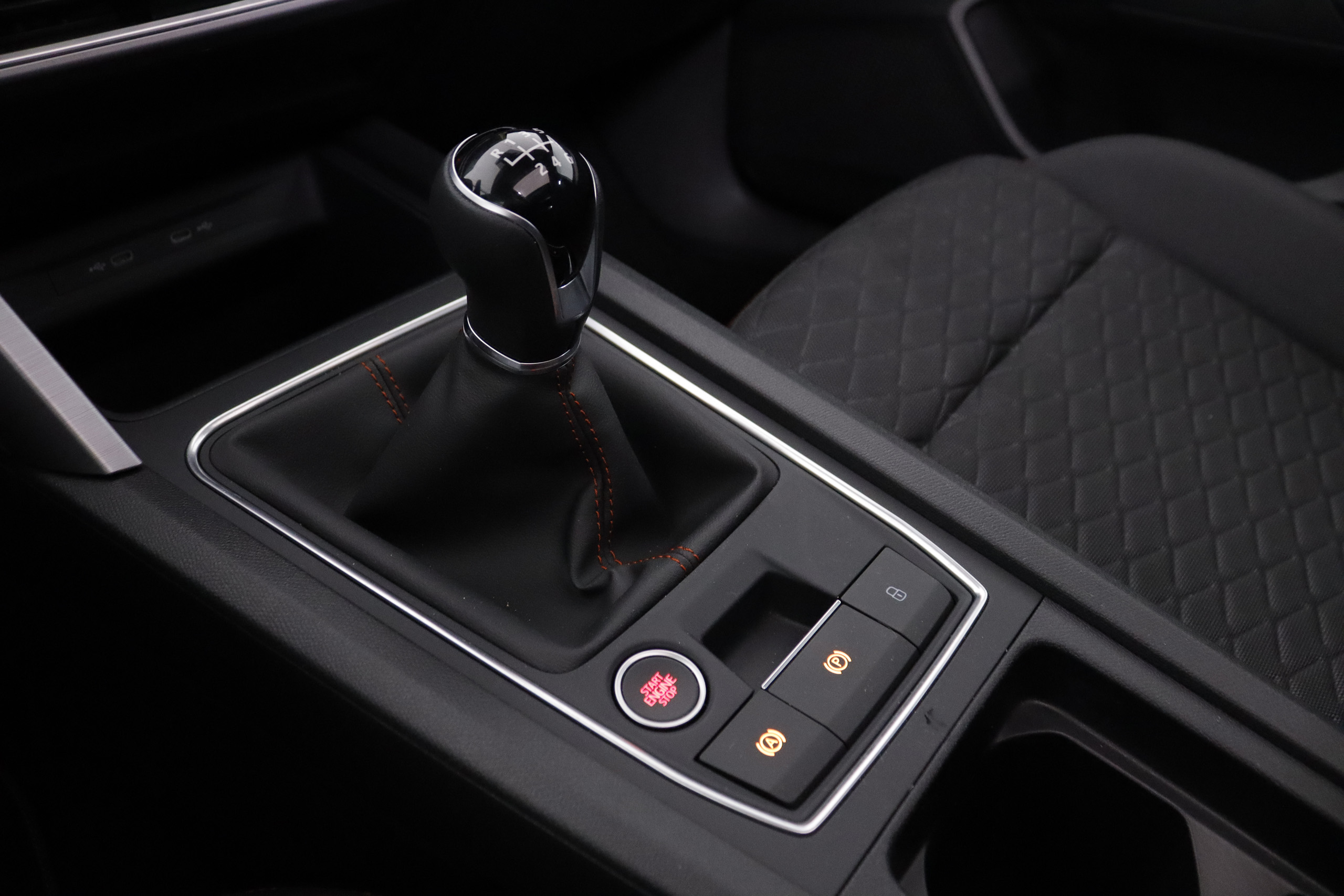 Seat Leon 1.5 TSI SPORT TOURER FR GOL L 150cv 5P # TECHO ELEC PANORAMICO, NAVY foto 19