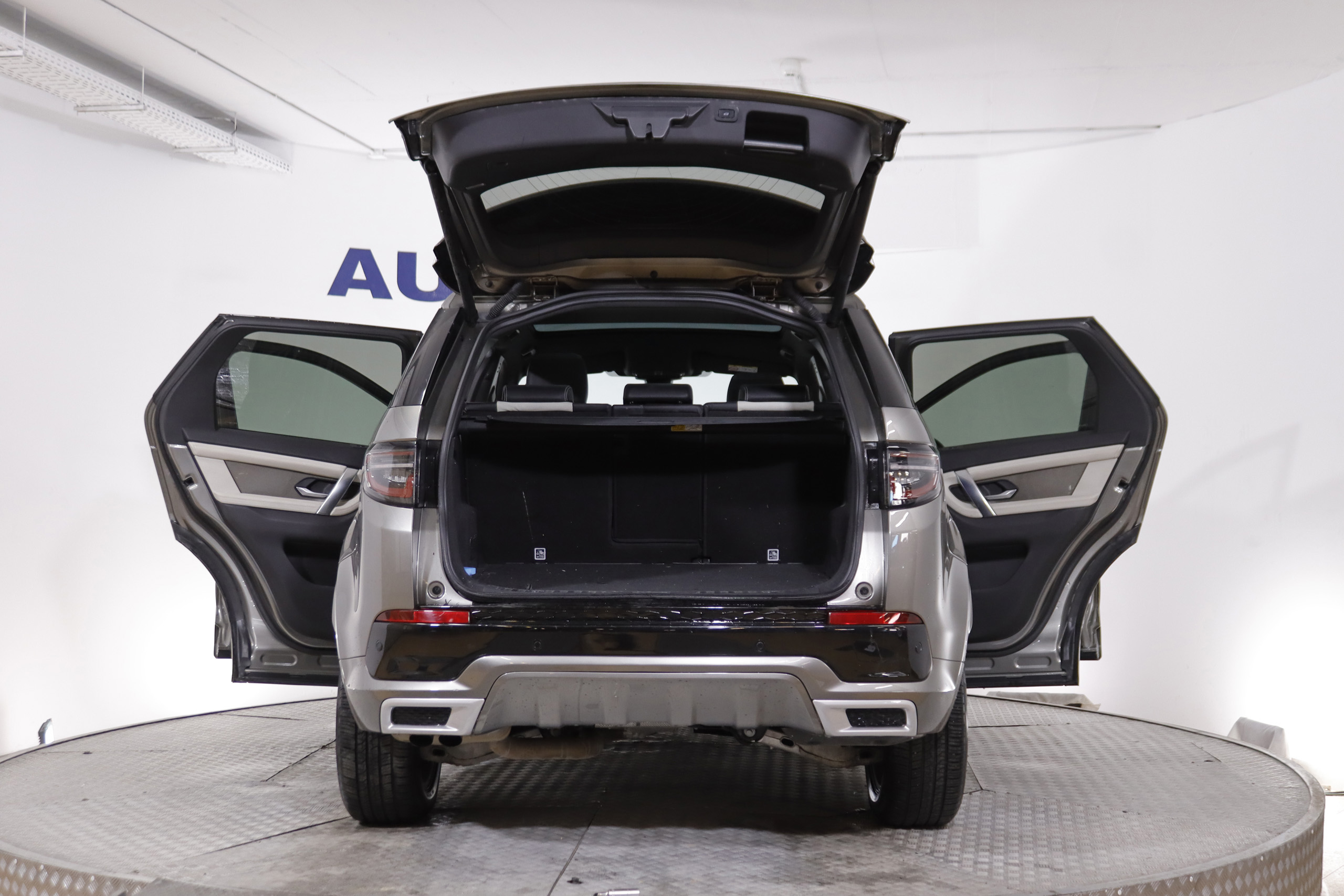 Land Rover Discovery Sport 2.0 D HYBRID R-DYNAMIC 4X4 AUTO MHEV 150cv 5P # IVA DEDUCIBLE, TECHO PANORAMICO, NAVY, CUERO, foto 15