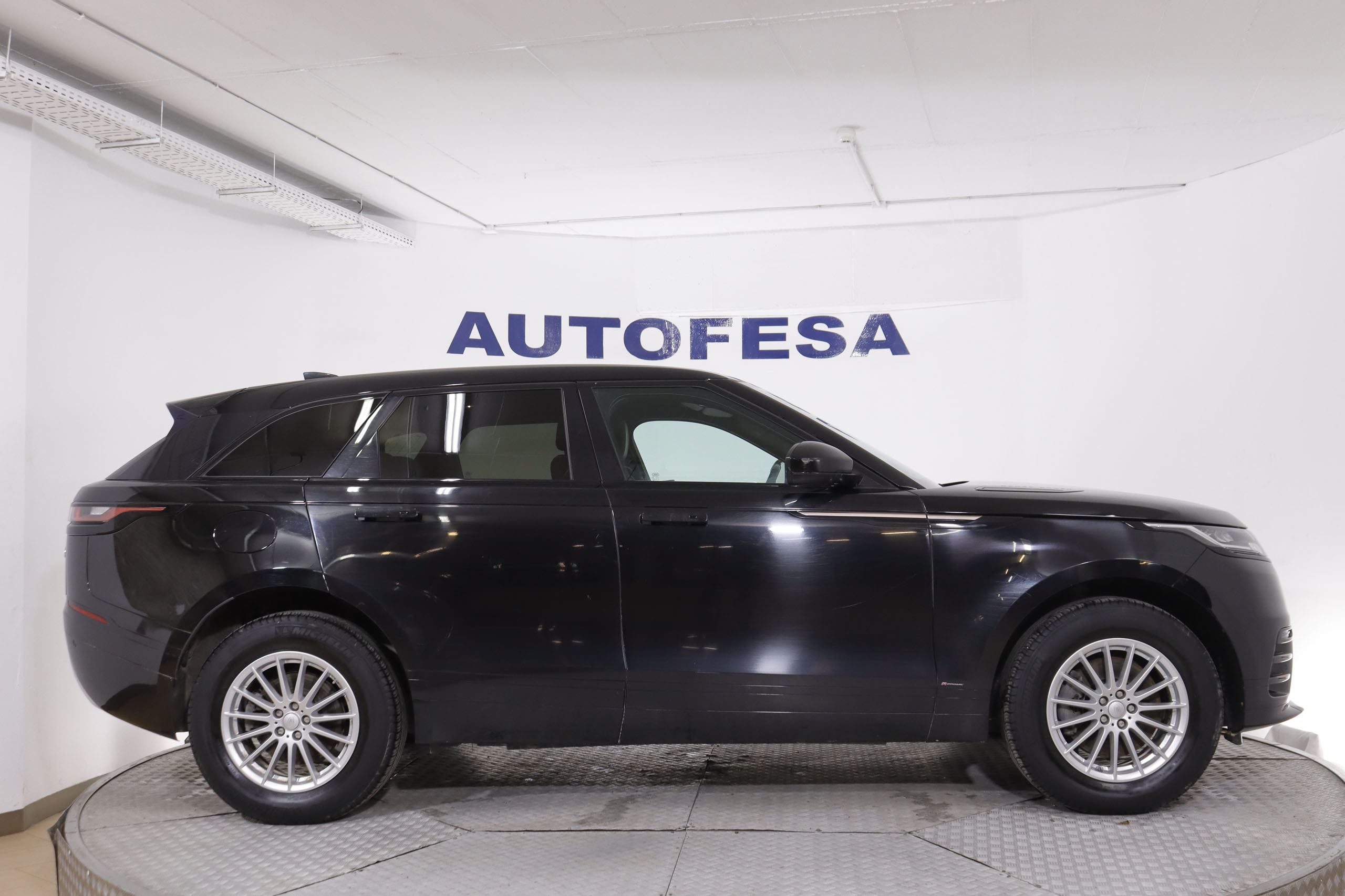 Land Rover Range Rover Velar 2.0 P300 4WD R-DYNAMIC AUTO 300cv 5P # IVA DEDUCIBLE foto 5