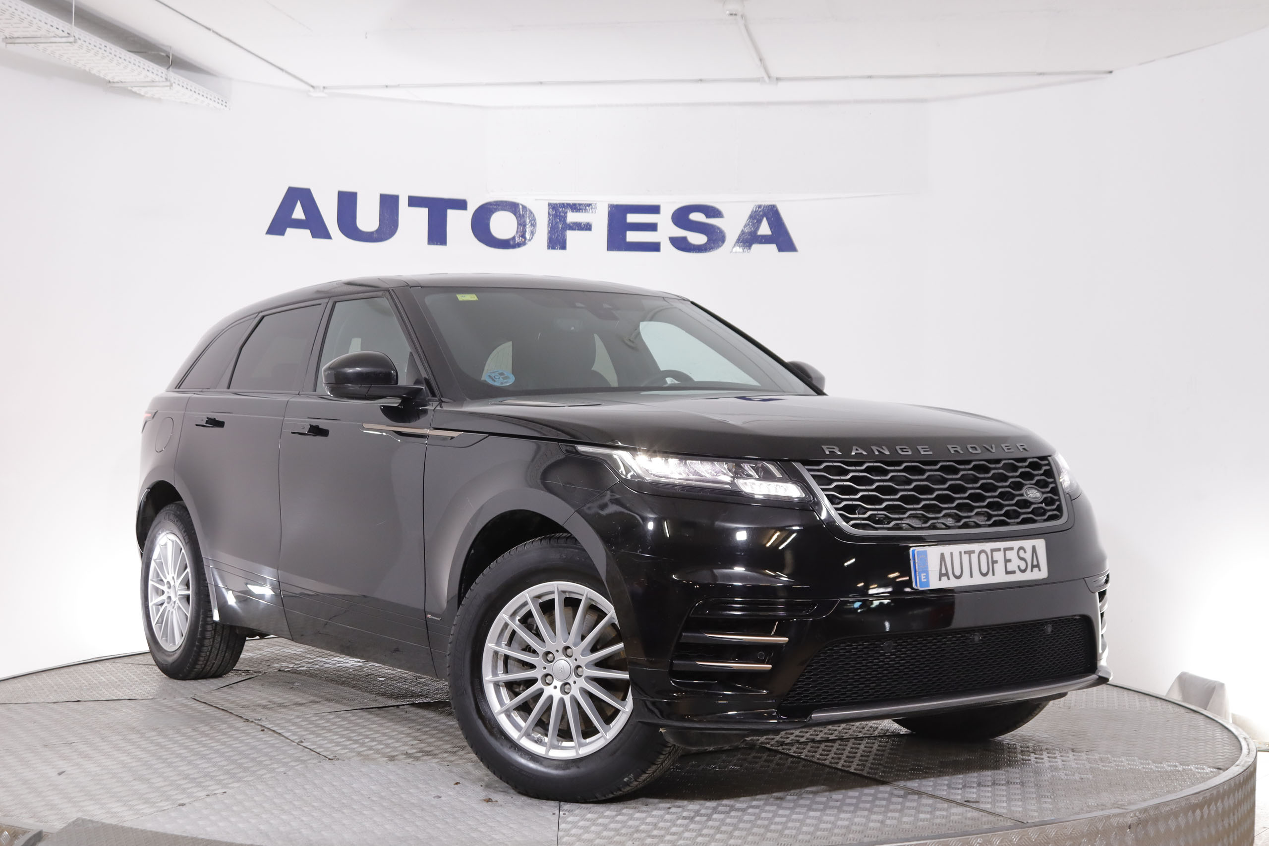 Land Rover Range Rover Velar 2.0 P300 4WD R-DYNAMIC AUTO 300cv 5P # IVA DEDUCIBLE foto 3