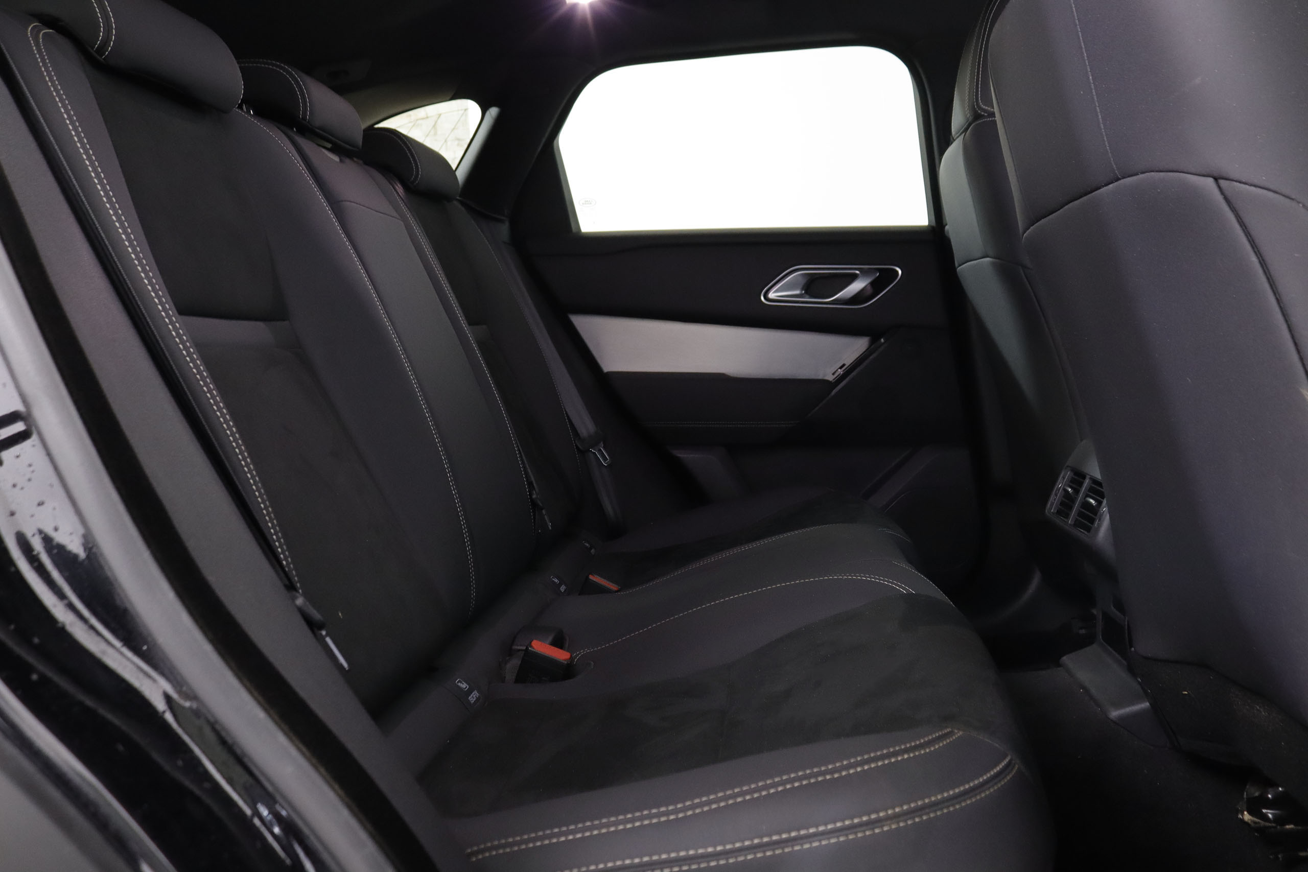 Land Rover Range Rover Velar 2.0 P300 4WD R-DYNAMIC AUTO 300cv 5P # IVA DEDUCIBLE foto 23