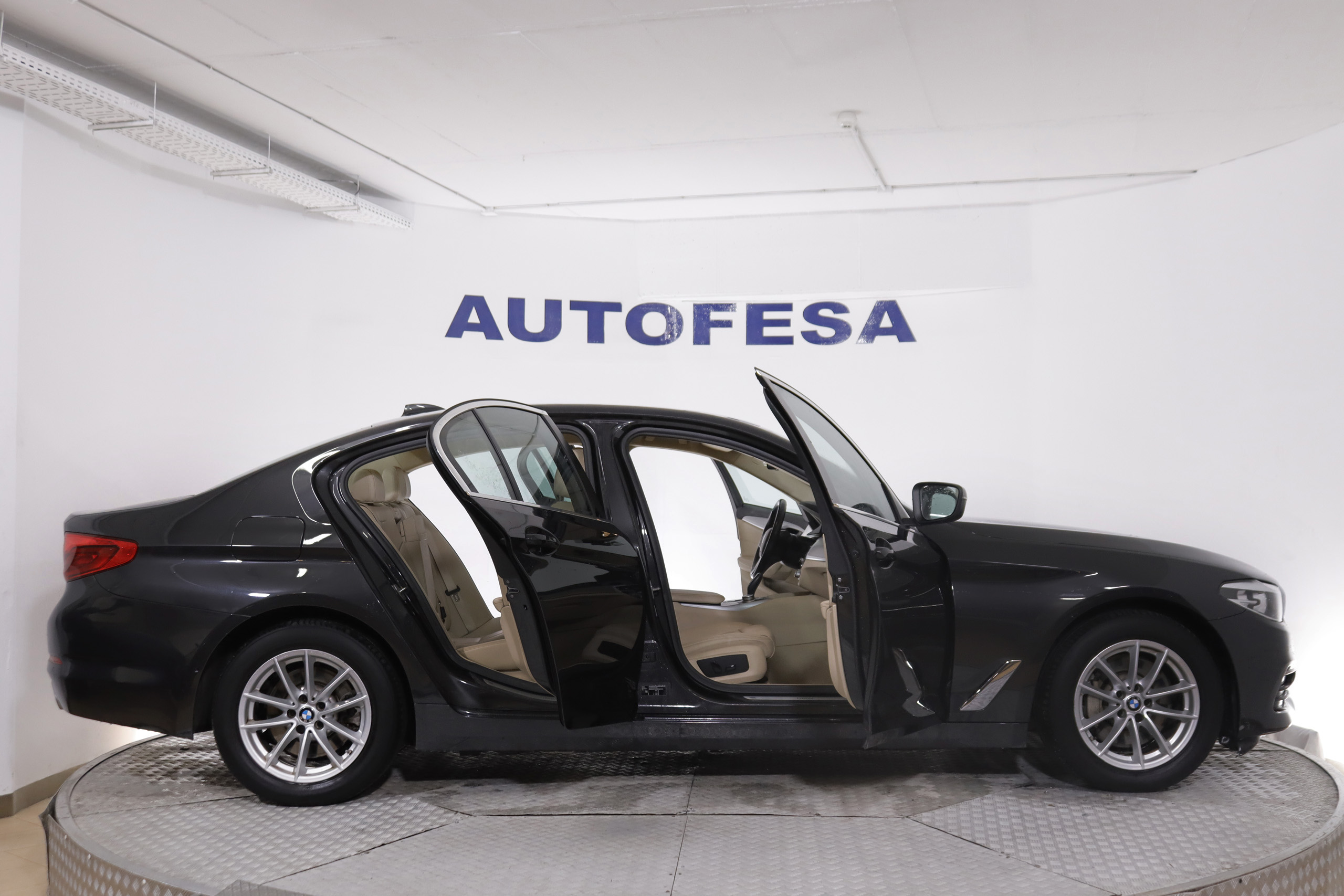 BMW 530 2.0 iPERFORMANCE AUTO 252cv 4P # IVA DEDUCIBLE, NAVY, CUERO foto 11