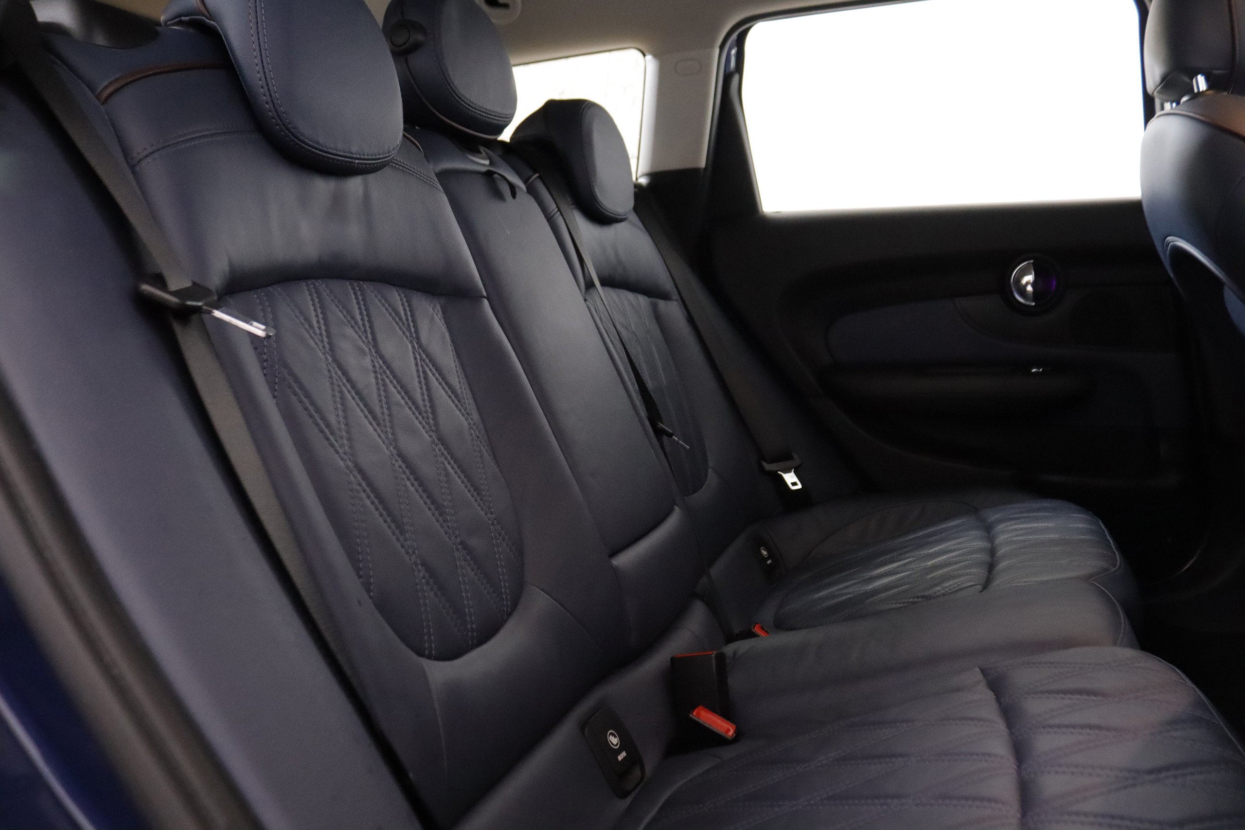 Mini Cooper Clubman 2.0D 150cv 5P # NAVY, CUERO foto 23