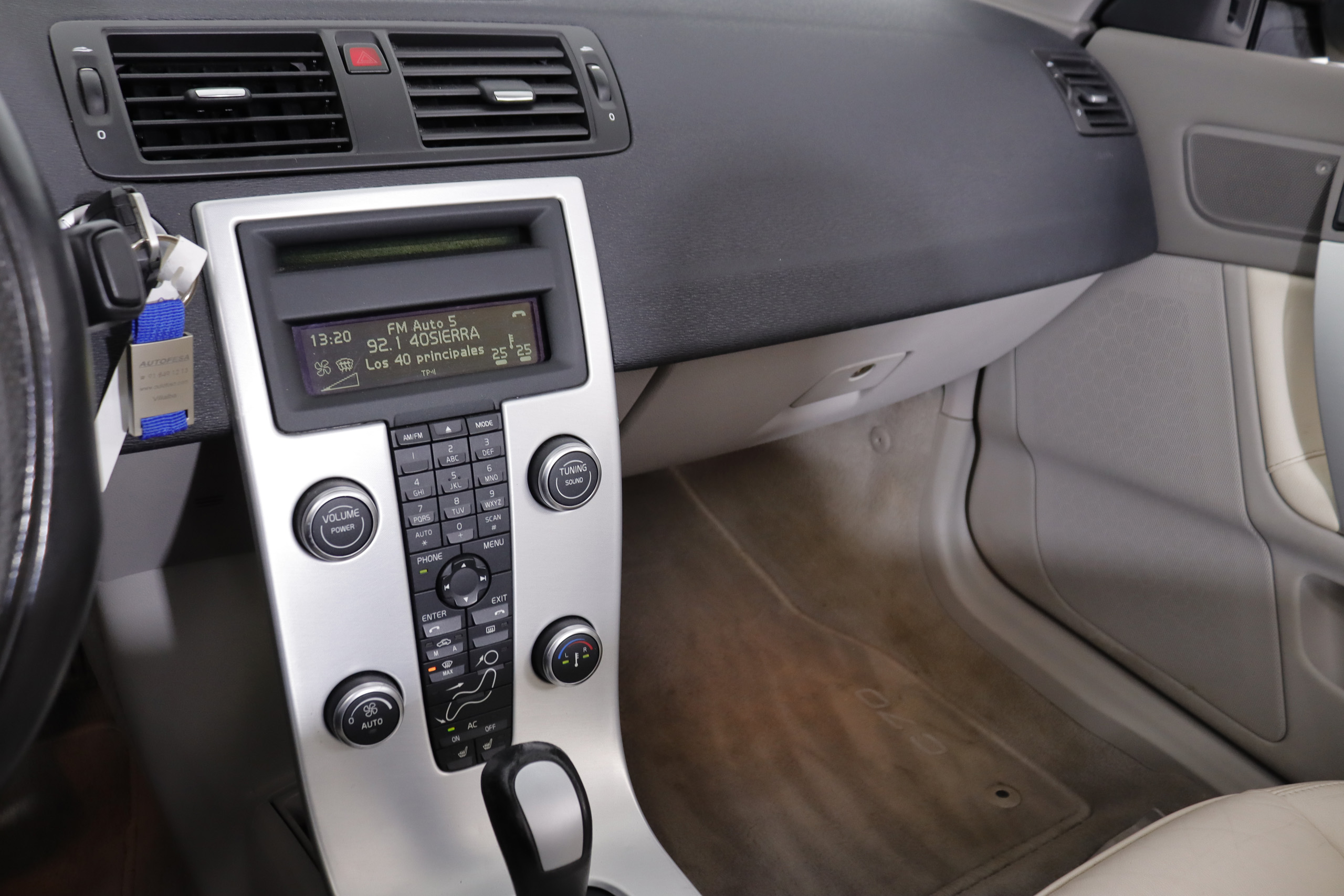 Volvo C70 2.0 MOMENTUM D3 AUTO 150cv 2P # PARKTRONIC foto 20