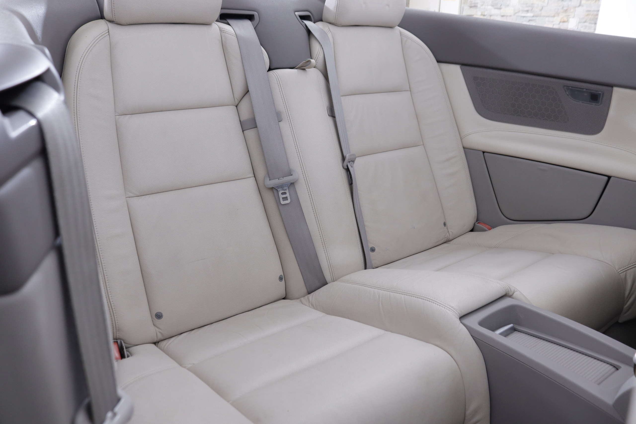 Volvo C70 2.0 MOMENTUM D3 AUTO 150cv 2P # PARKTRONIC foto 23