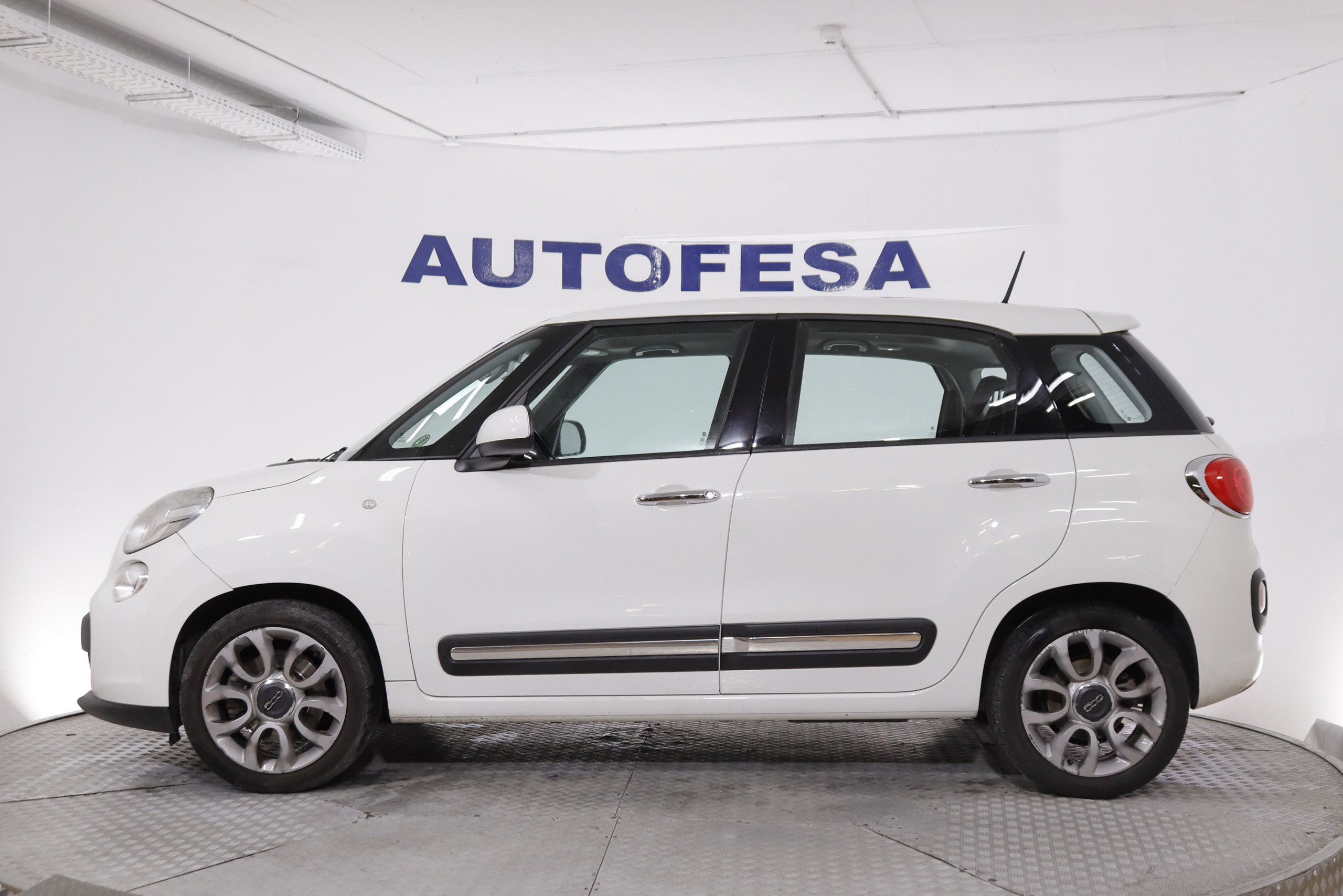 Fiat 500l 1.6 MJET LOUNGE 120cv 5P # TECHO PANORAMICO, NAVY foto 10