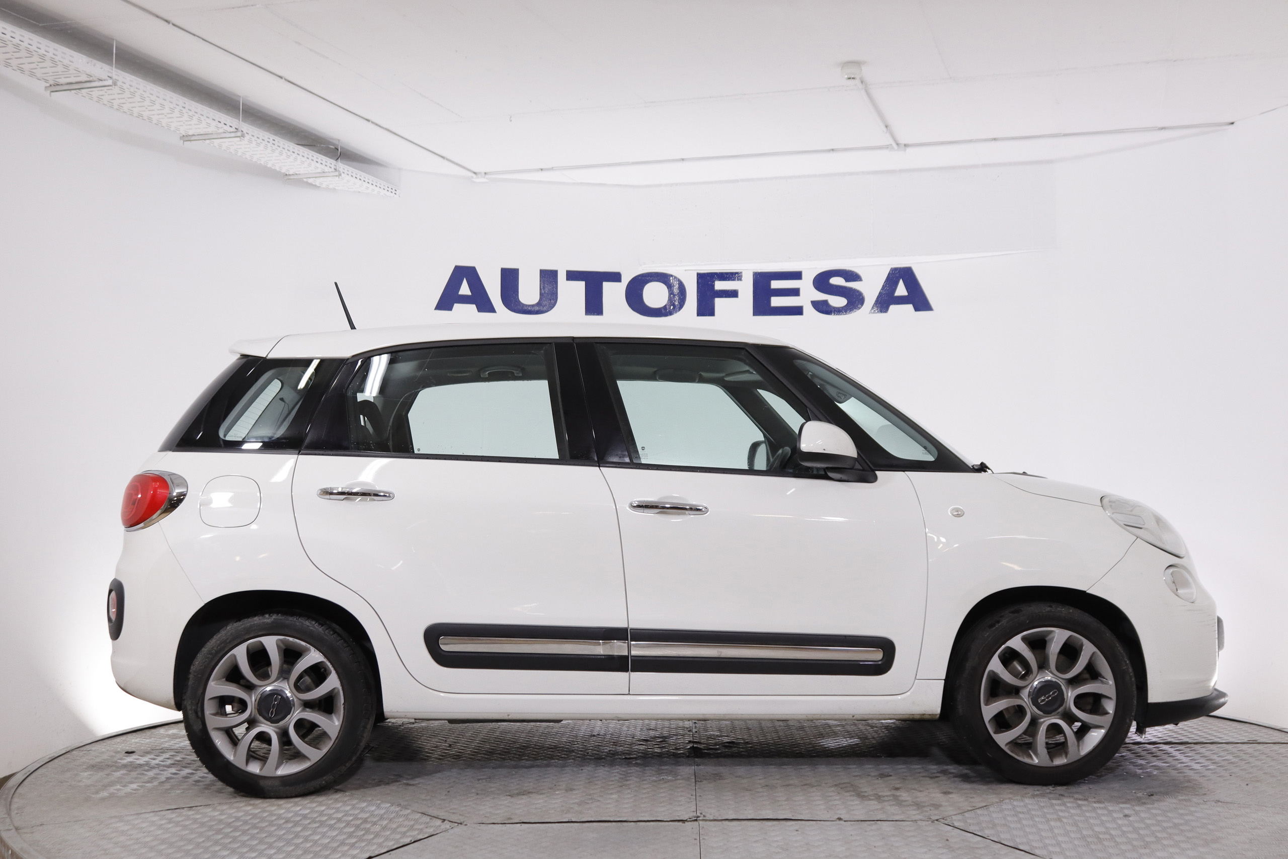 Fiat 500l 1.6 MJET LOUNGE 120cv 5P # TECHO PANORAMICO, NAVY foto 5