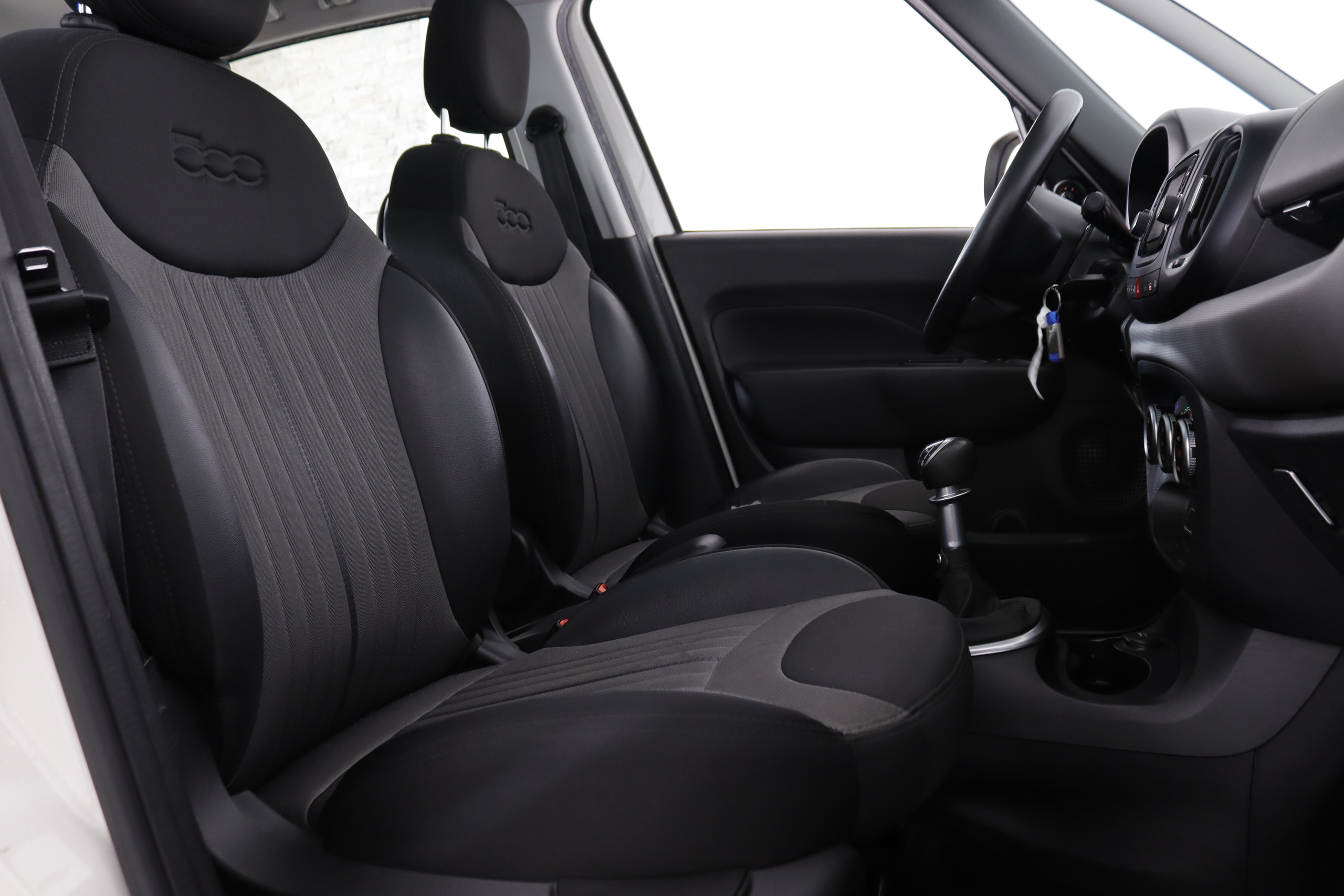 Fiat 500l 1.6 MJET LOUNGE 120cv 5P # TECHO PANORAMICO, NAVY foto 23