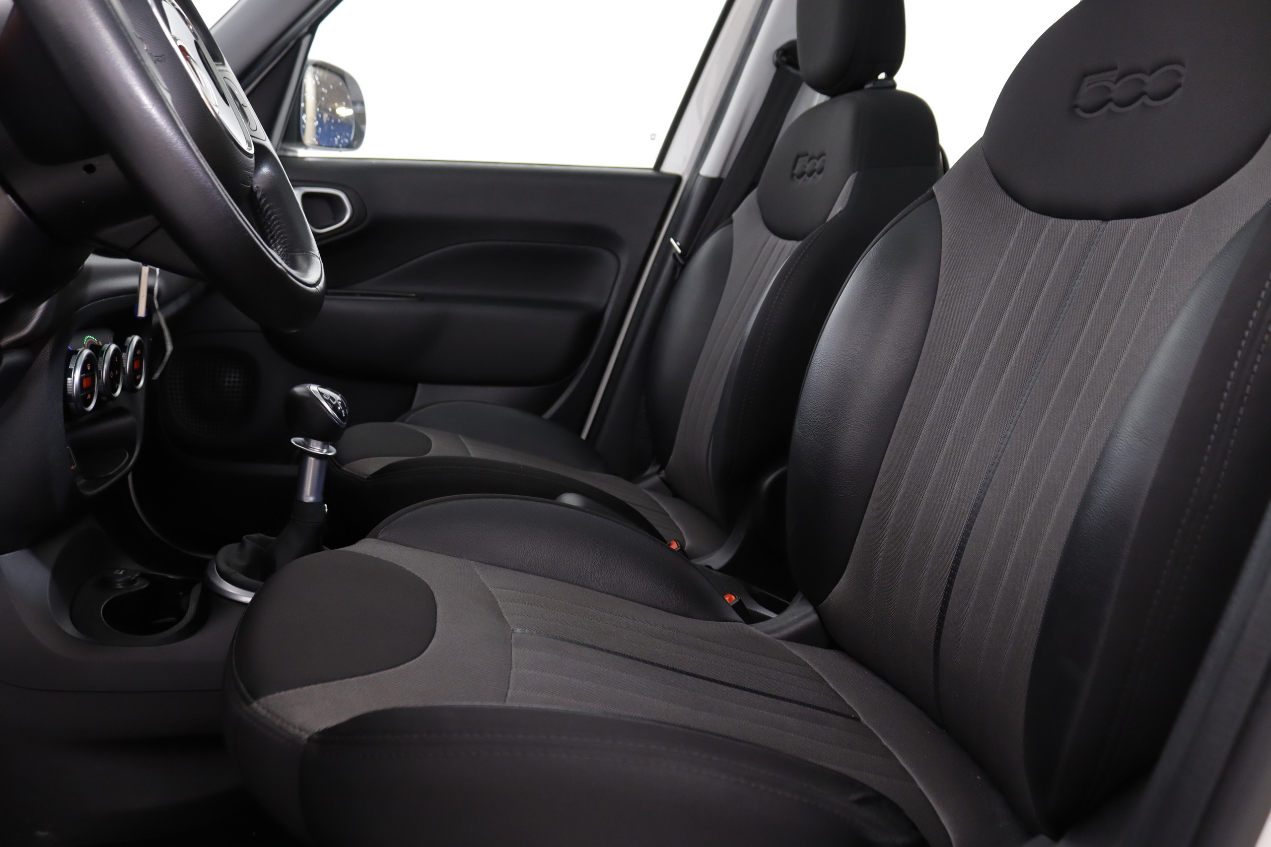 Fiat 500l 1.6 MJET LOUNGE 120cv 5P # TECHO PANORAMICO, NAVY foto 22