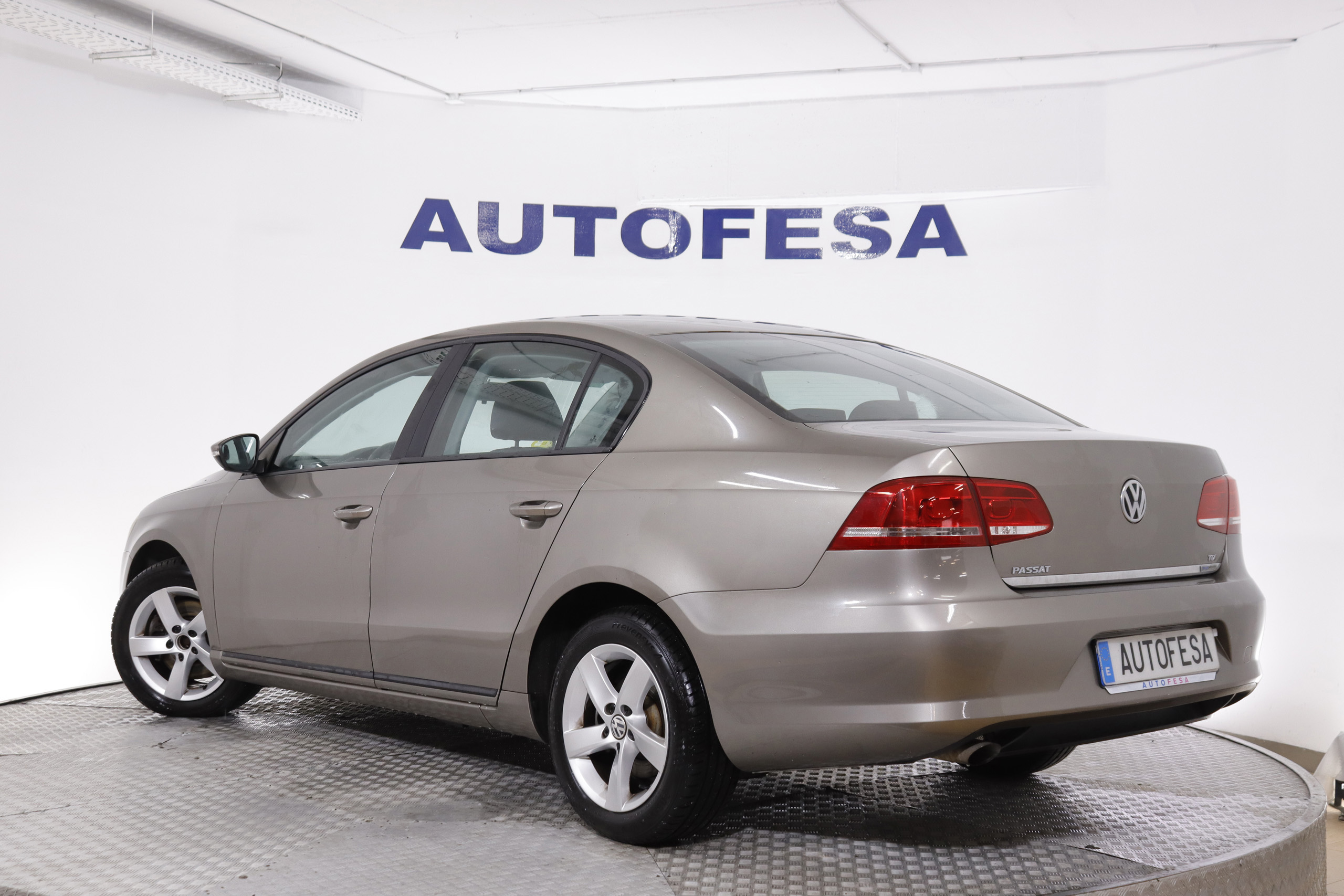 Volkswagen Passat 1.6 TDI EDITION BMT 105cv 4P # START/STOP foto 6