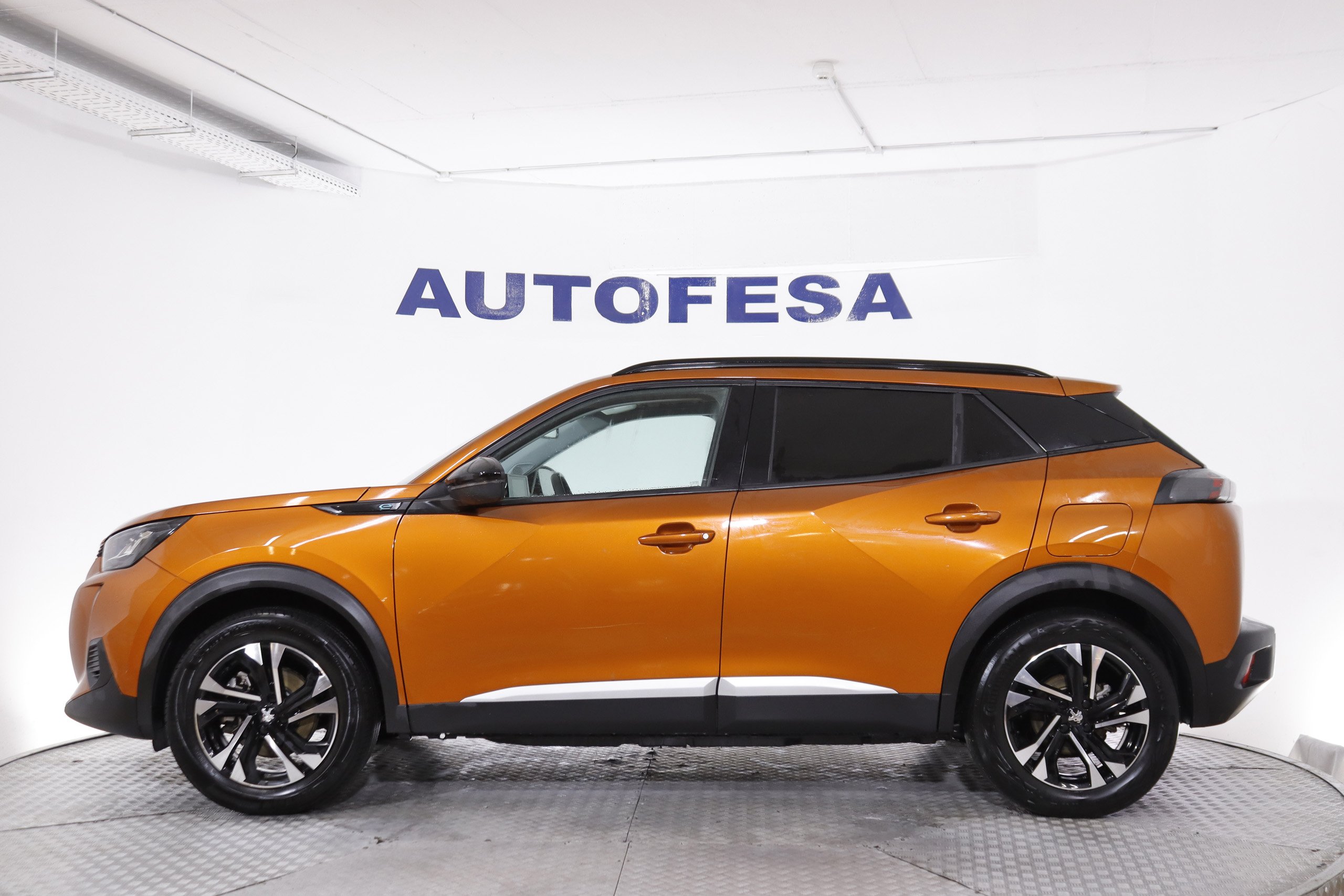 Peugeot 2008 ALLURE ELECTRICO AUTO 136cv 5P # NAVY foto 5