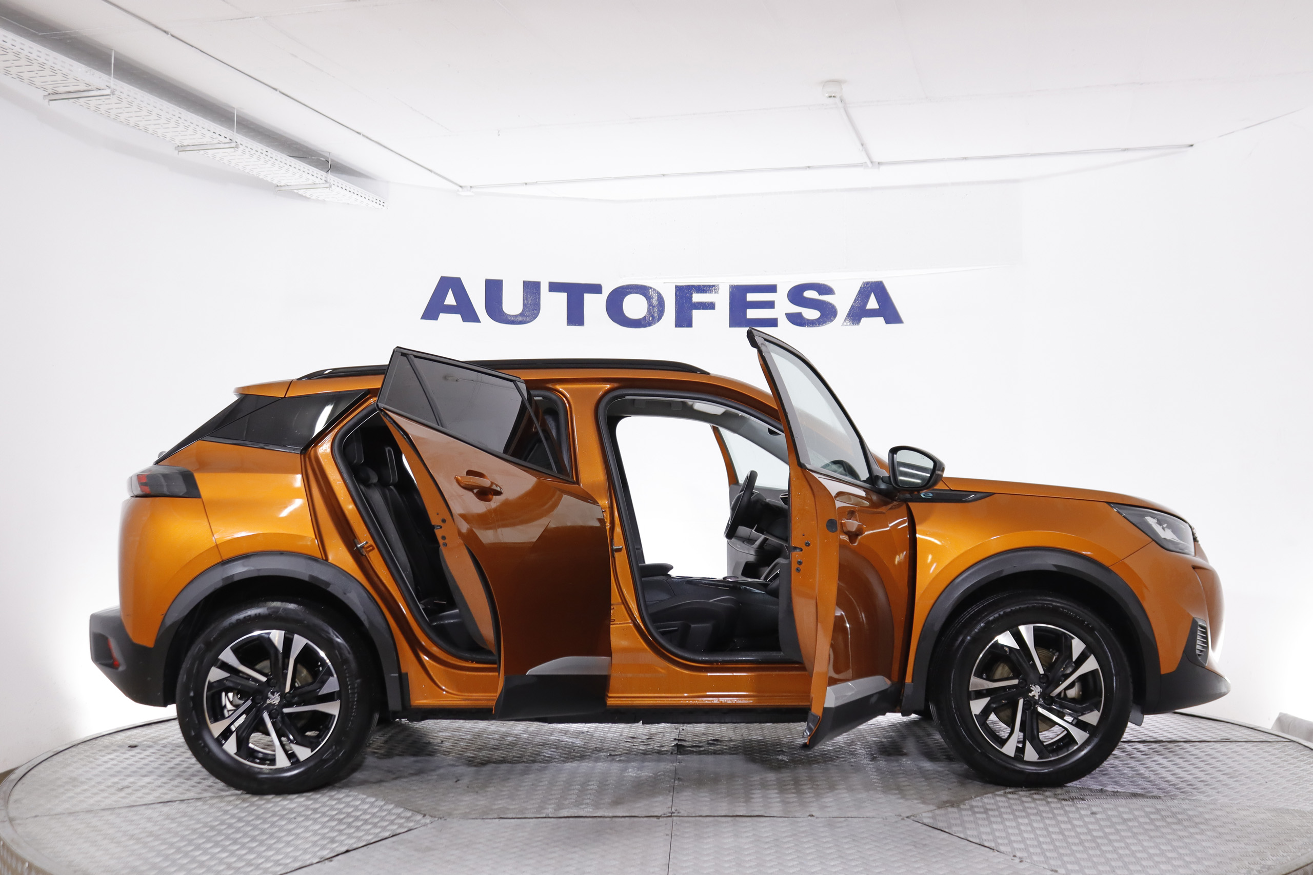 Peugeot 2008 ALLURE ELECTRICO AUTO 136cv 5P # NAVY foto 11