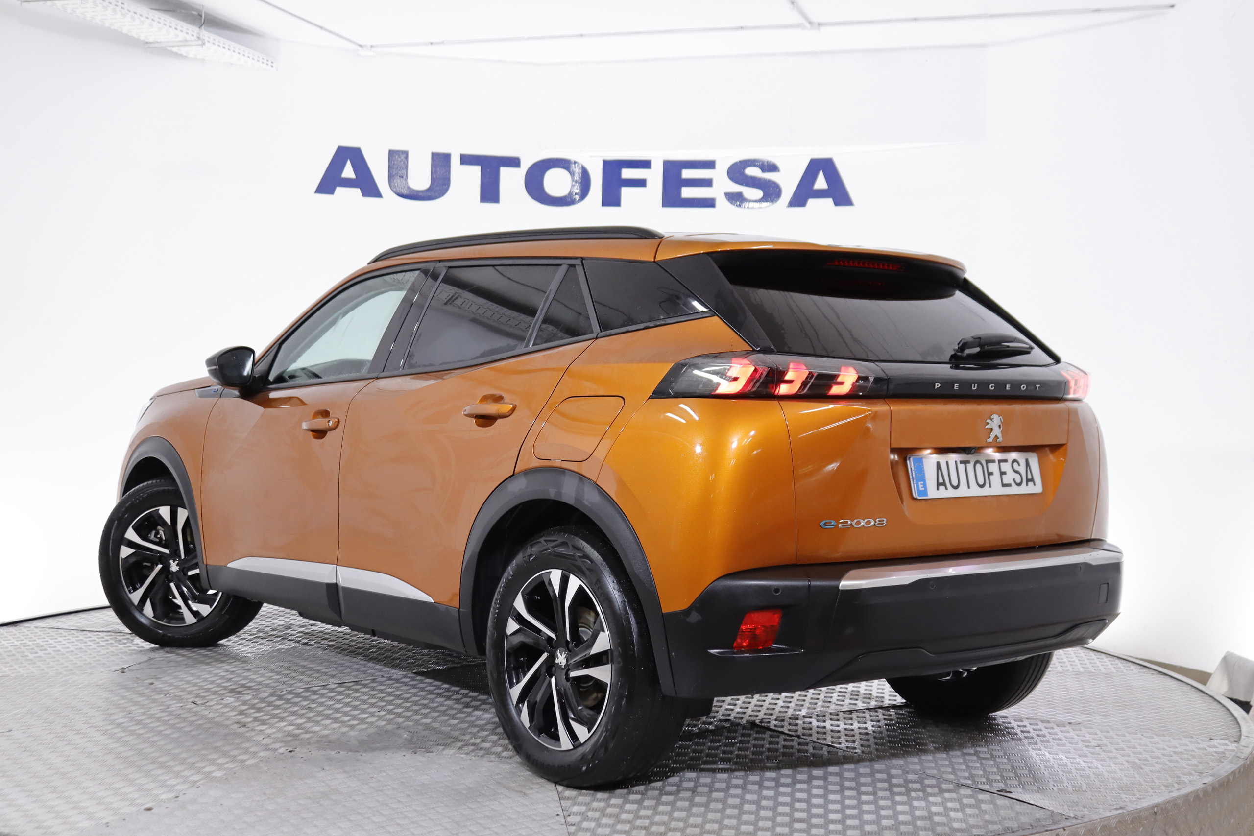 Peugeot 2008 ALLURE ELECTRICO AUTO 136cv 5P # NAVY foto 6