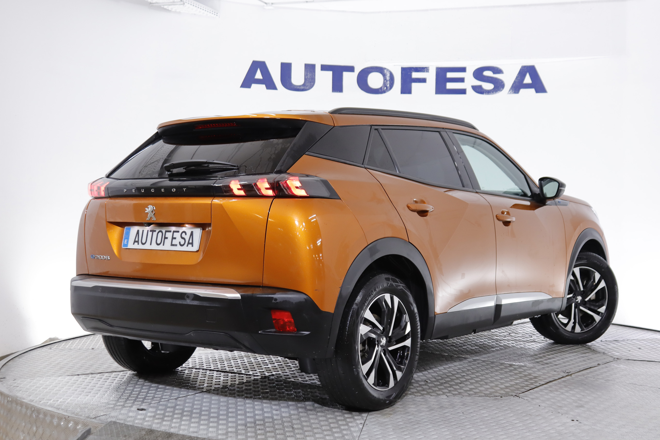 Peugeot 2008 ALLURE ELECTRICO AUTO 136cv 5P # NAVY foto 9