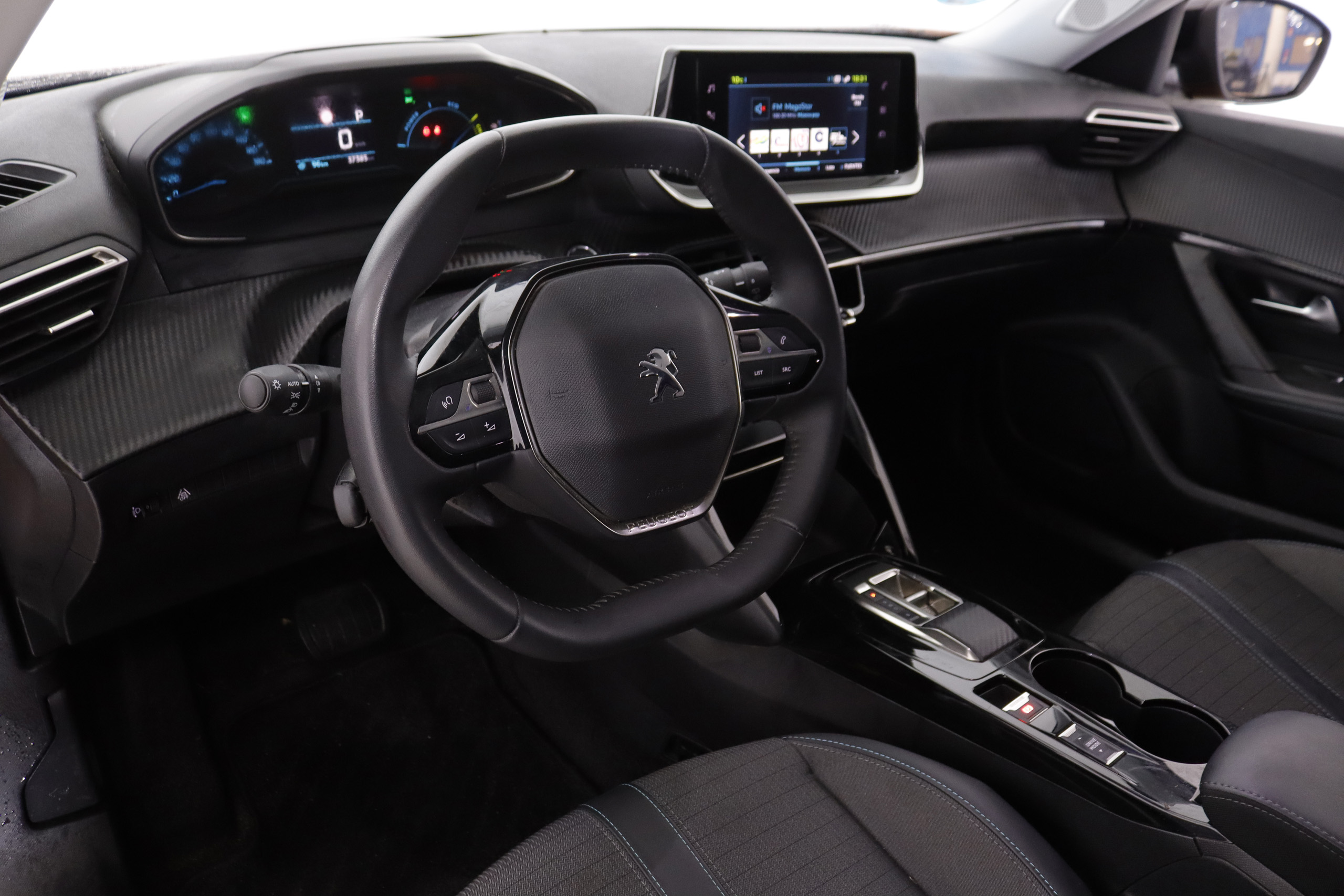 Peugeot 2008 ALLURE ELECTRICO AUTO 136cv 5P # NAVY foto 14