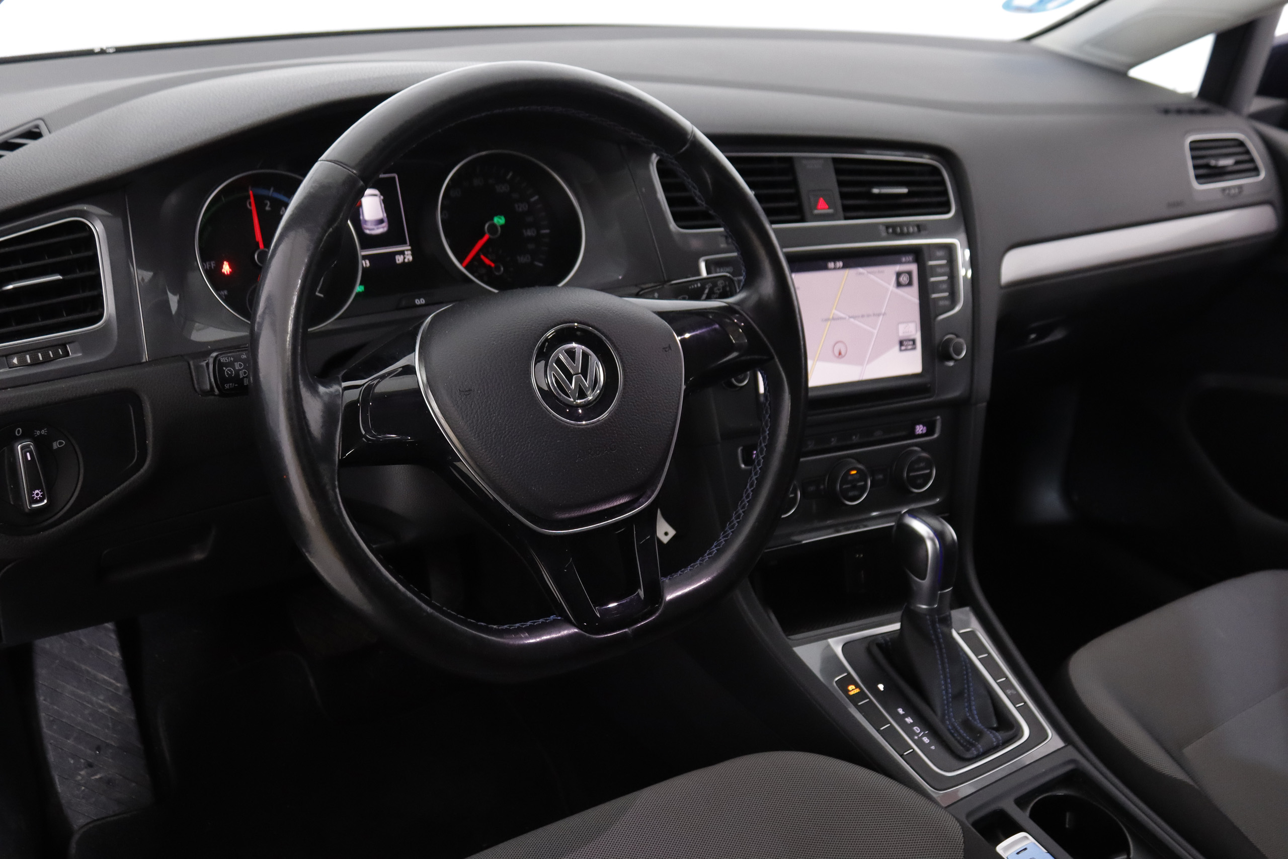 Volkswagen E-Golf E-GOLF ePOWER AUTO 115cv 5P# NAVY foto 14