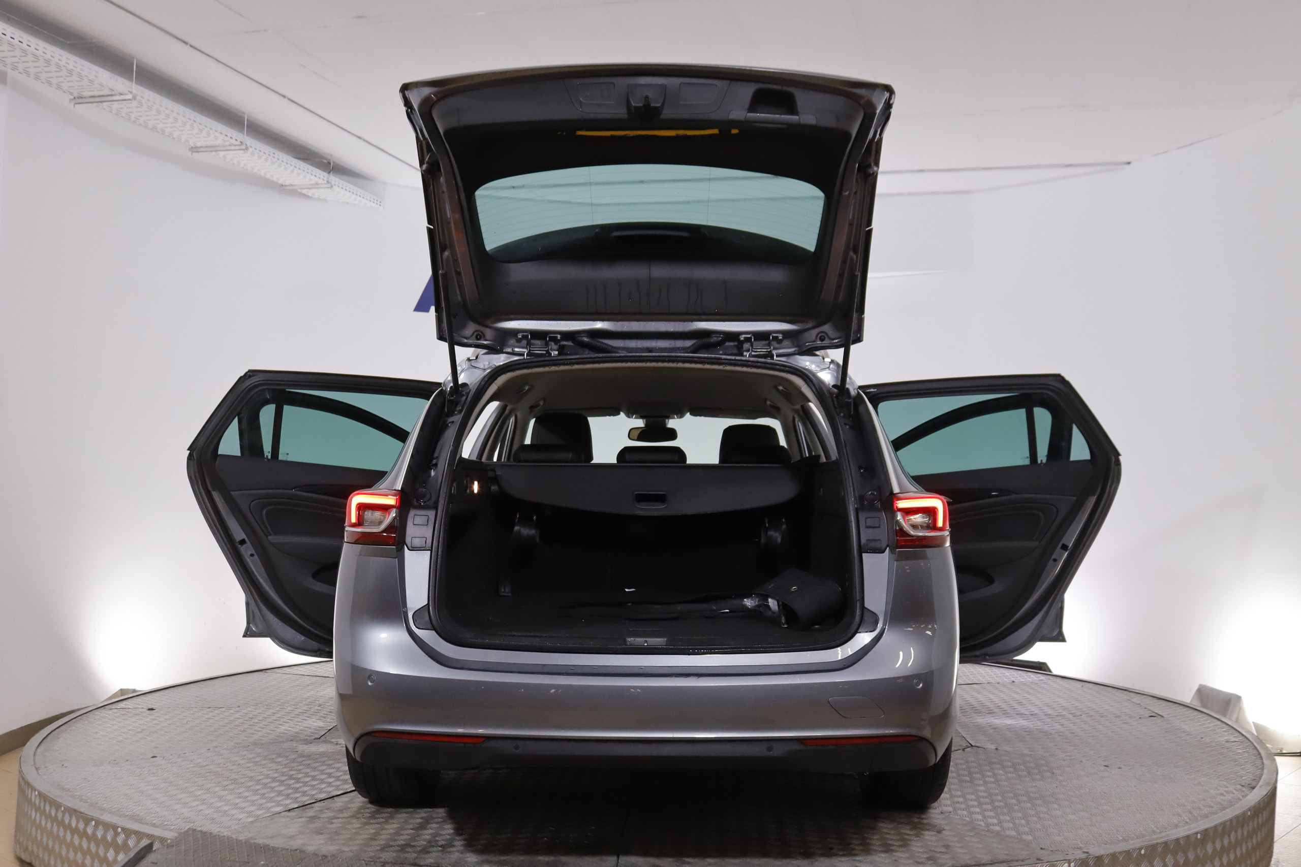 Opel Insignia SPORTS TOURER 1.6CDTI INNOVATION  110cv 5P # IVA DEDUCIBLE, NAVY foto 13