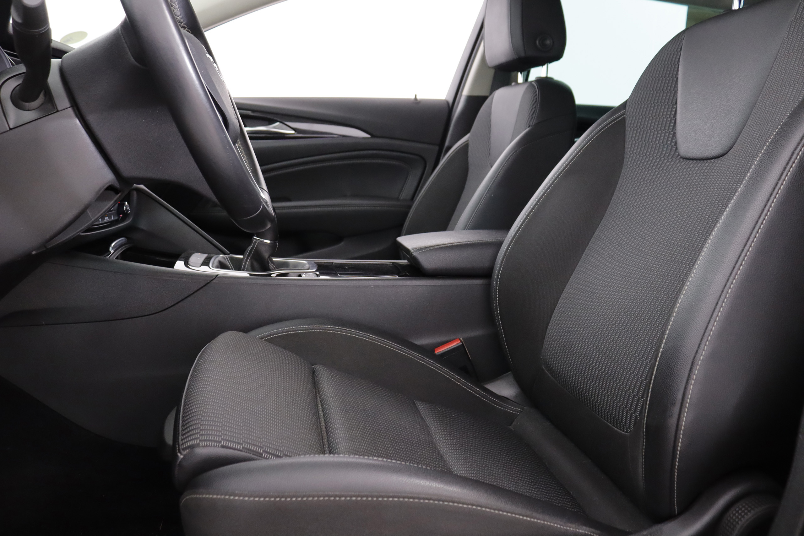 Opel Insignia SPORTS TOURER 1.6CDTI INNOVATION  110cv 5P # IVA DEDUCIBLE, NAVY foto 22