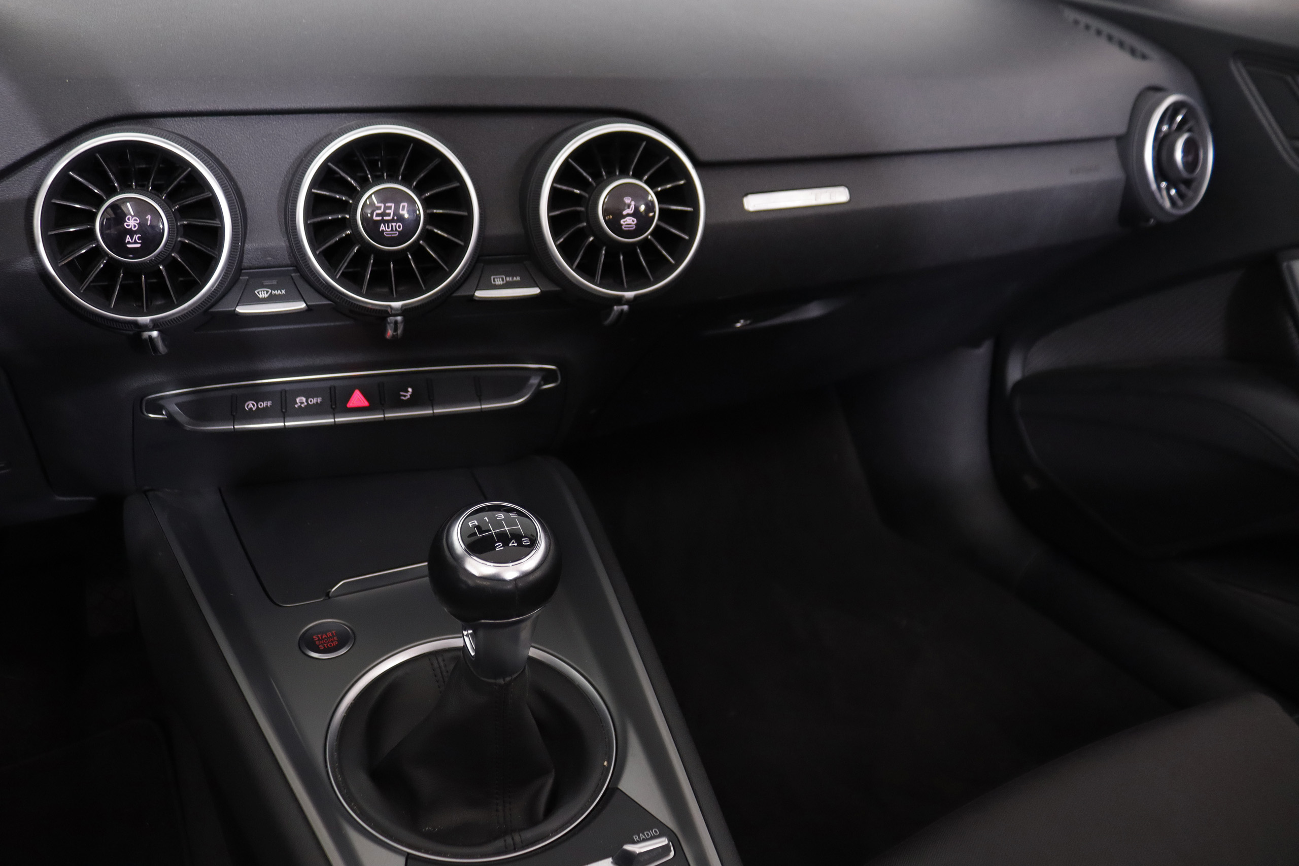 Audi Tt 2.0 TDI ROADSTER S-LINE 183cv 2P # NAVY,BIXENON foto 25