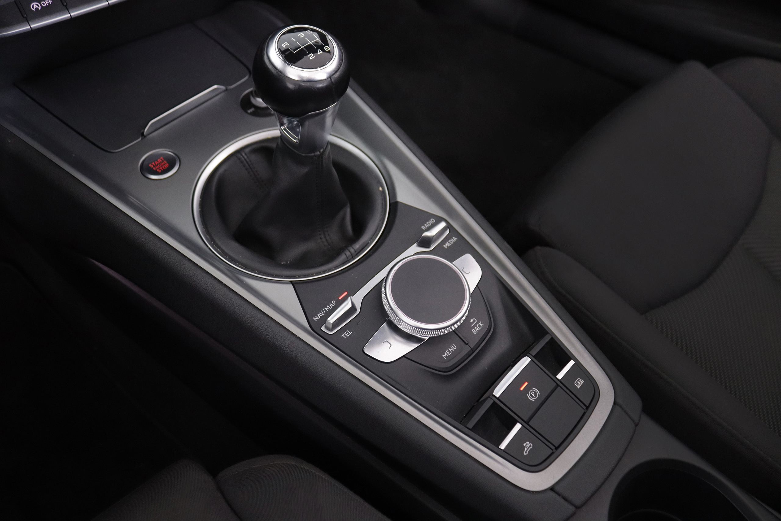 Audi Tt 2.0 TDI ROADSTER S-LINE 183cv 2P # NAVY,BIXENON foto 24